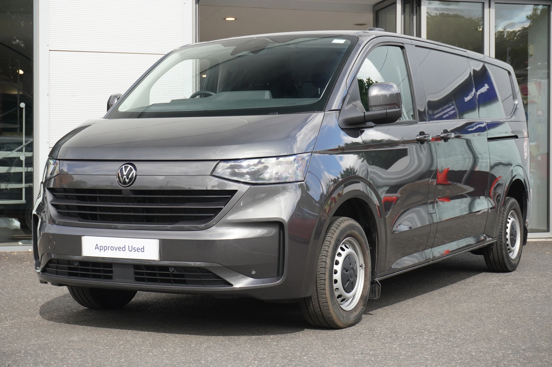 Volkswagen-Transporter-image-49