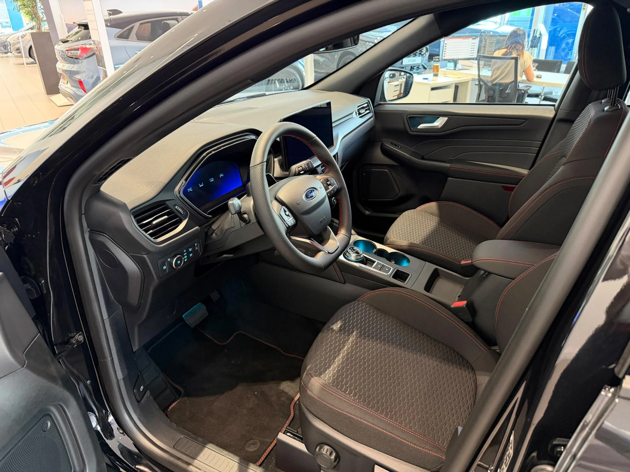 Ford-Kuga-image-15