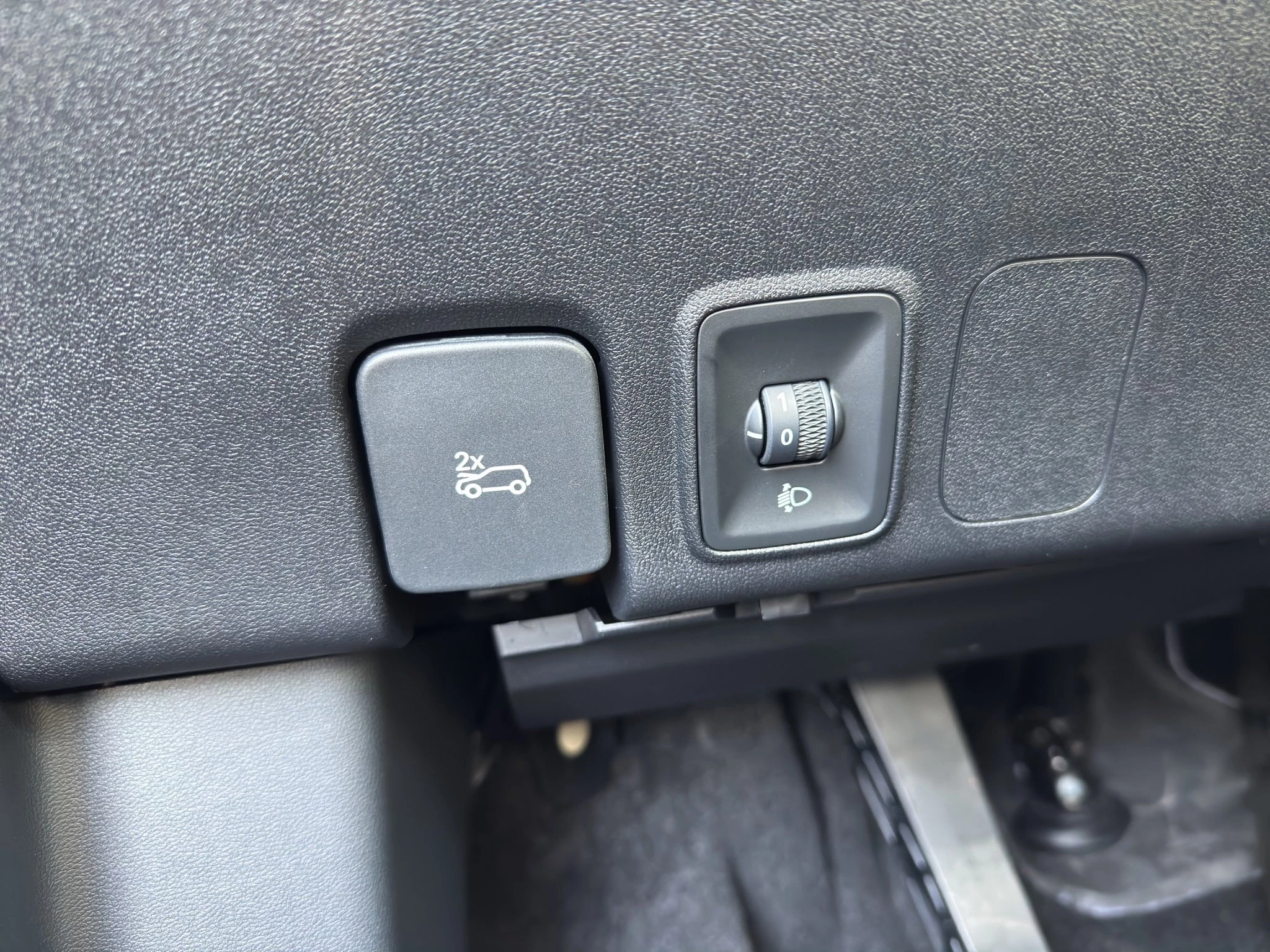 MG HS Comfort 1.5 T-GDI LED RFK LMF PDC Navi Klima