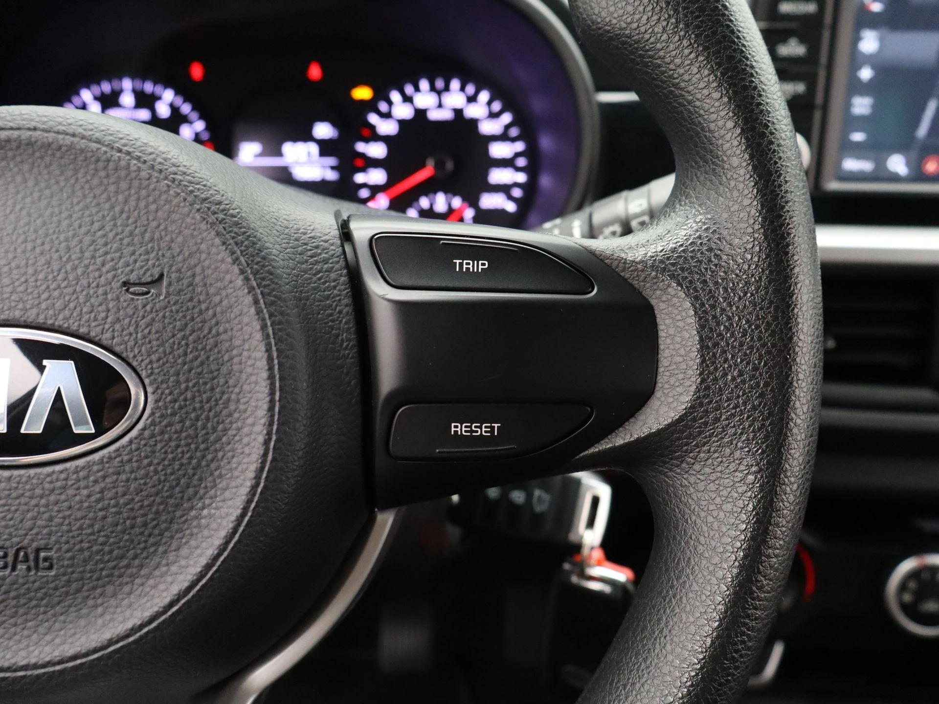 Kia-Picanto-image-18