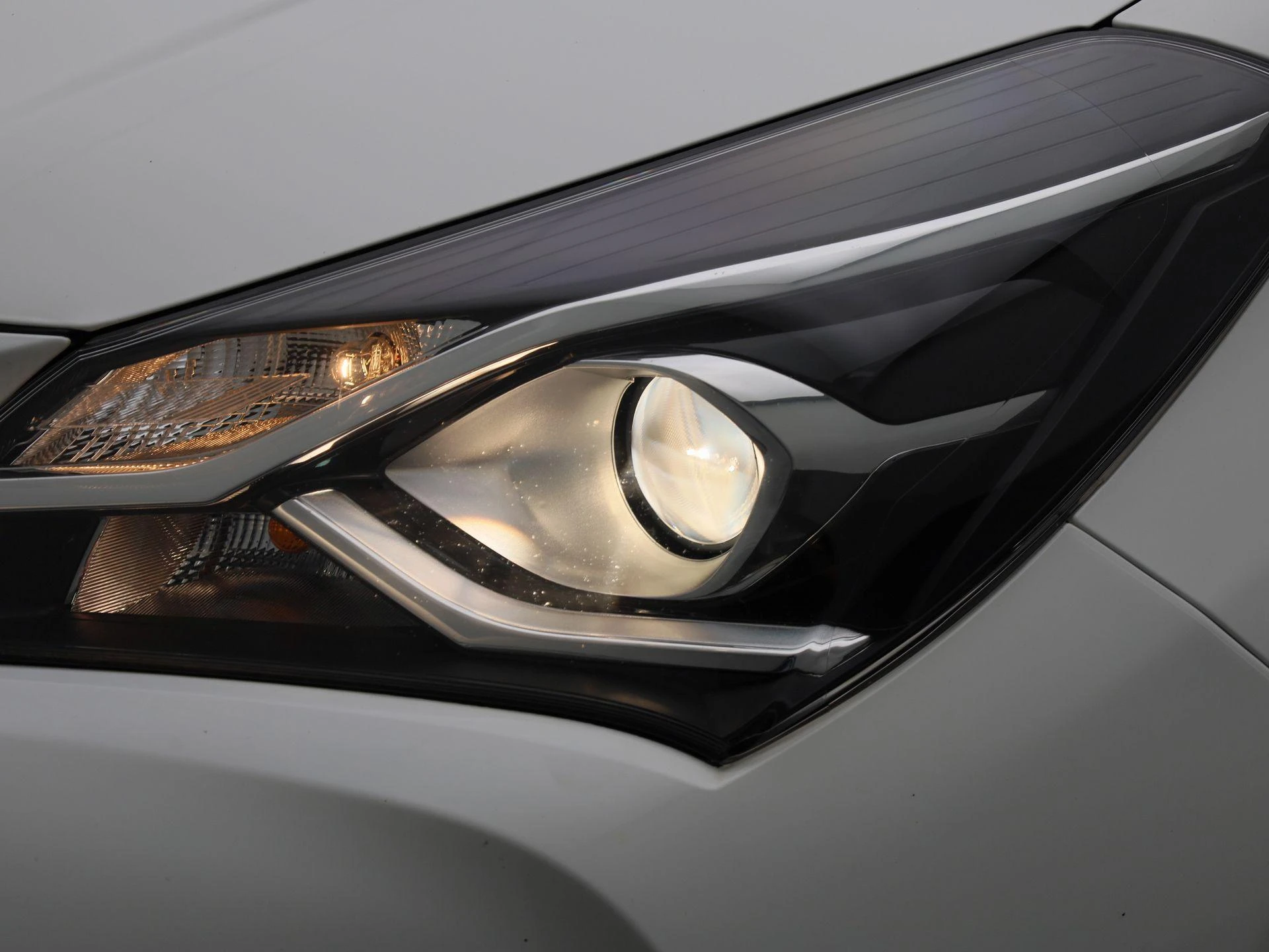 Toyota-Yaris-image-13