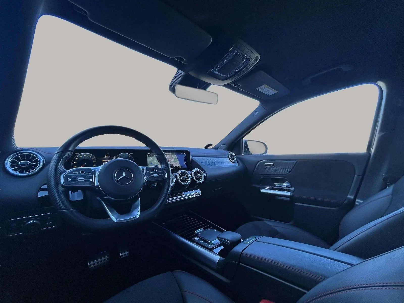 Mercedes-Benz-EQA-image-12