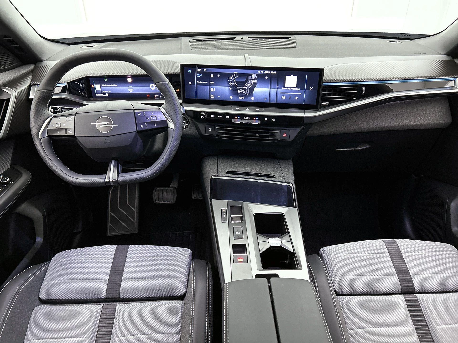 Opel Grandland 1.2 Turbo Hybrid GS