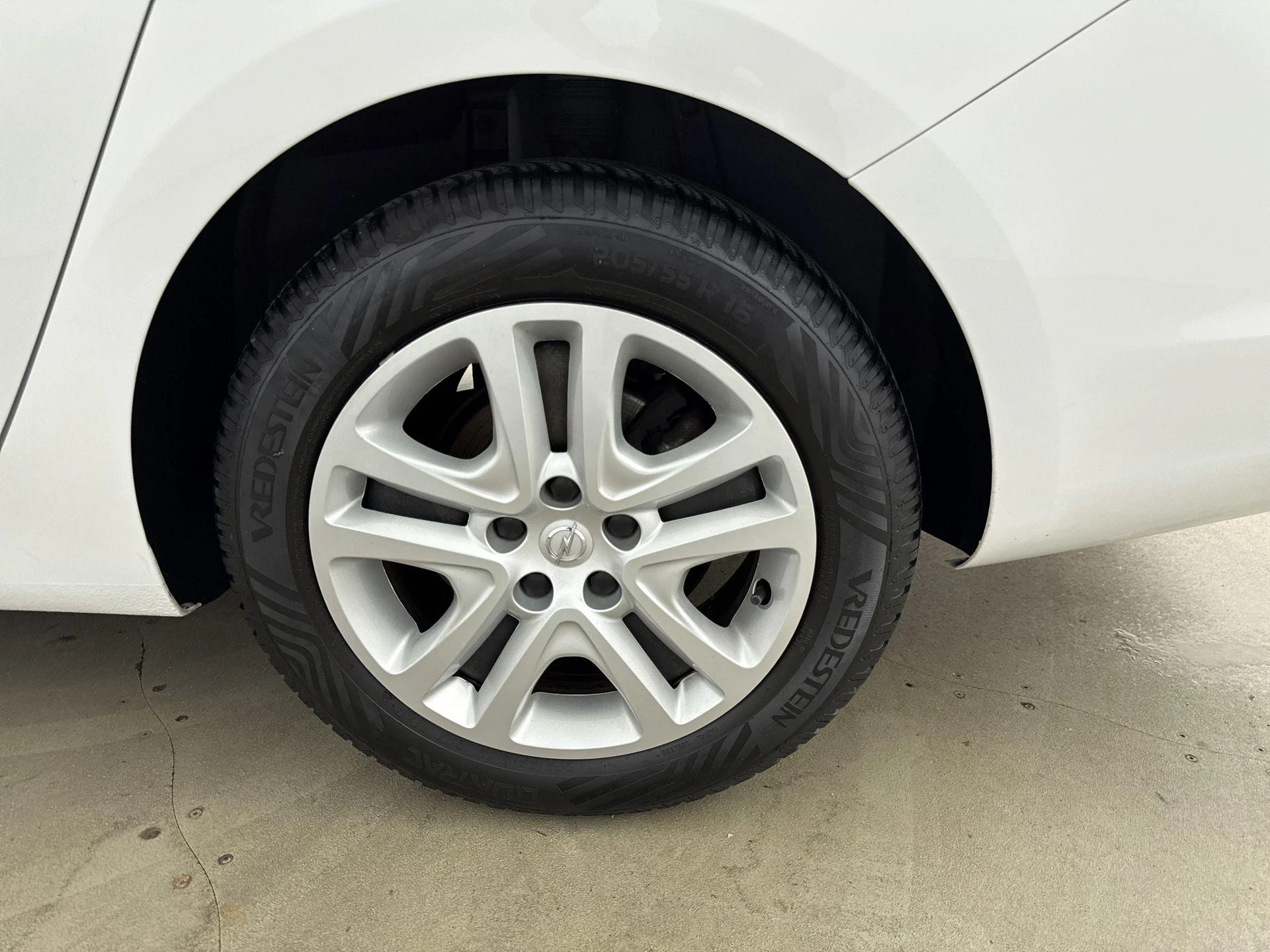 Opel Astra Sports Tourer 1.2 Launch Edition