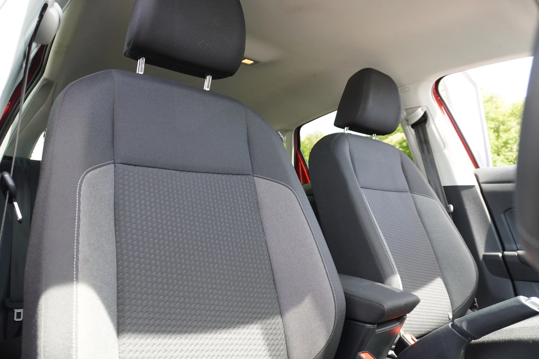 Volkswagen-Polo-image-12