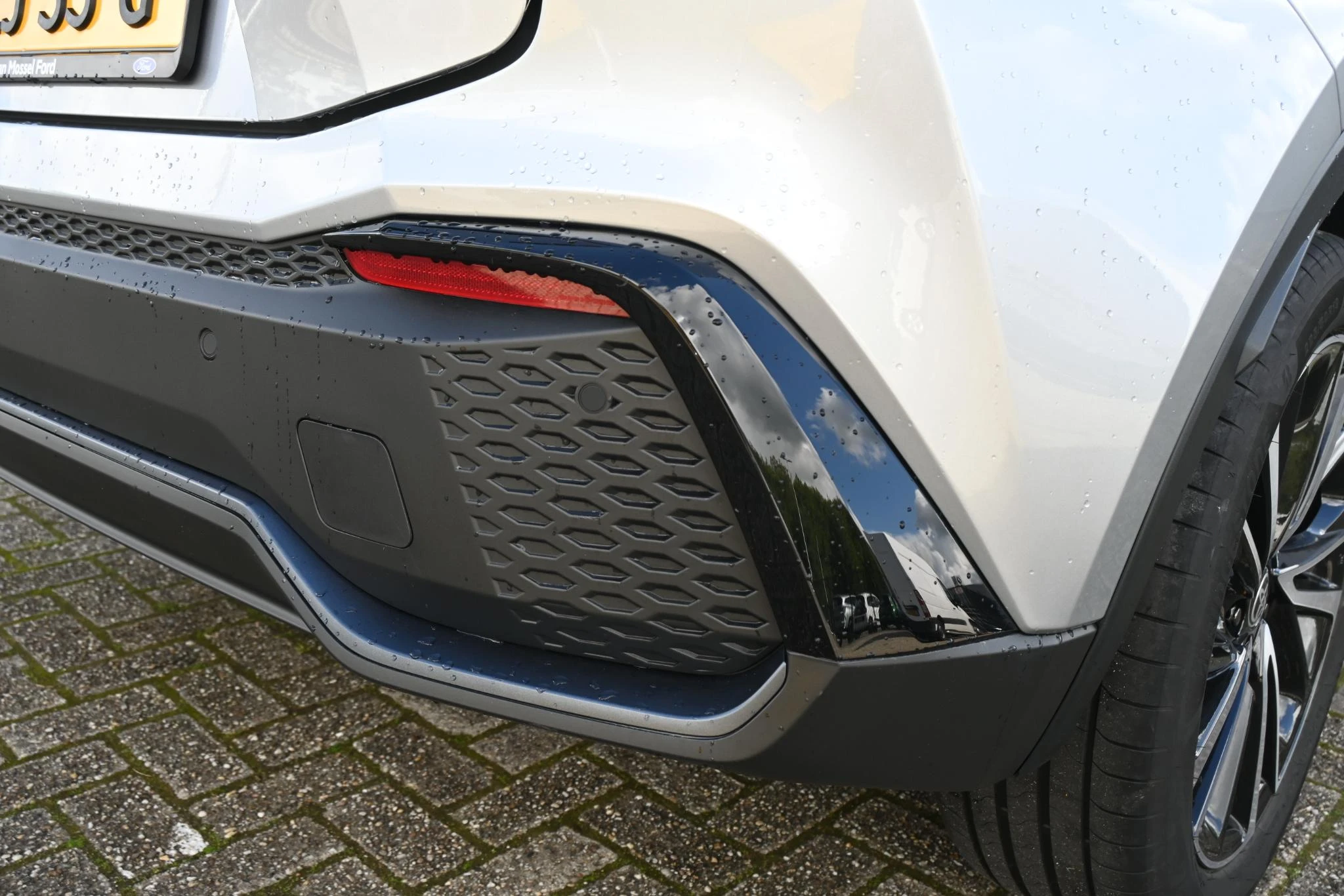 Toyota-C-HR-image-6