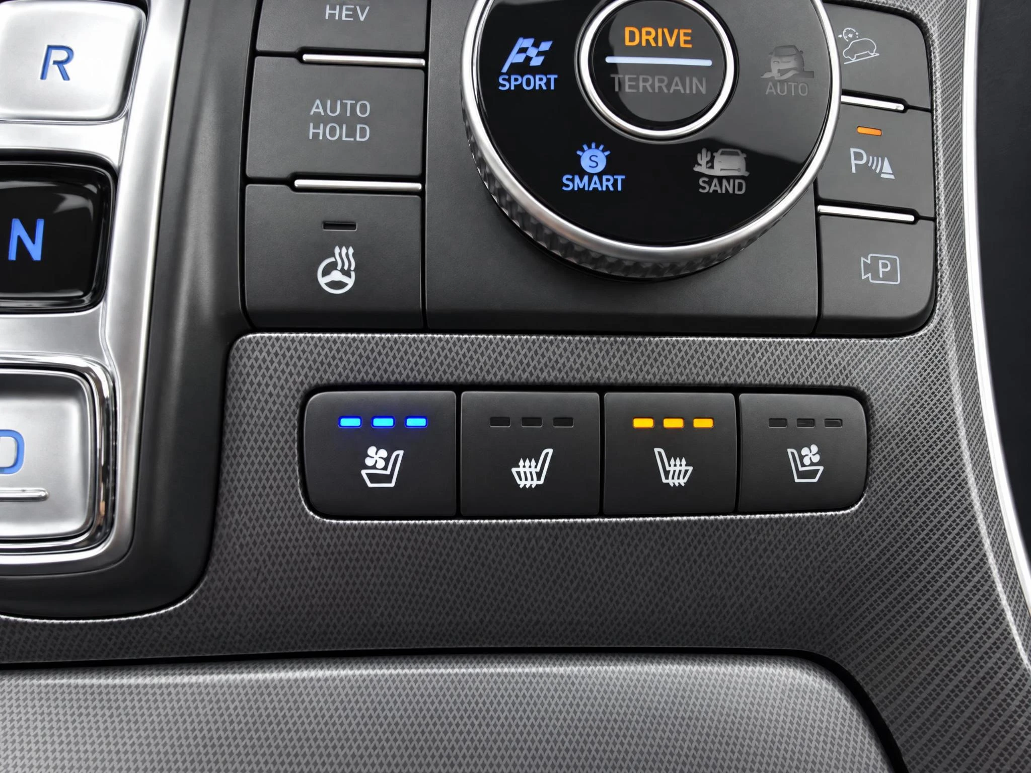Hyundai-Santa Fe-image-19