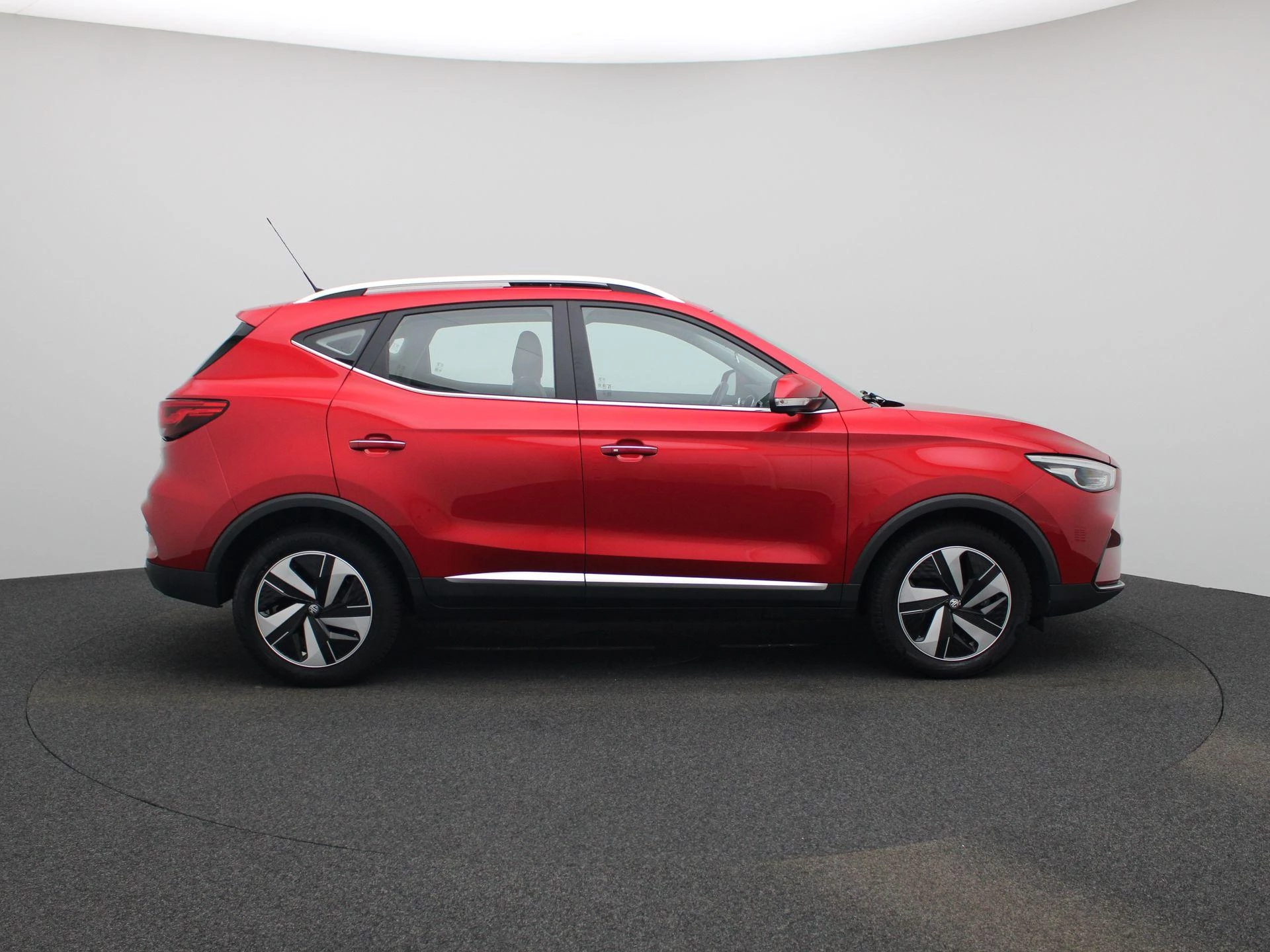 MG ZS EV Long Range Luxury 70 kWh