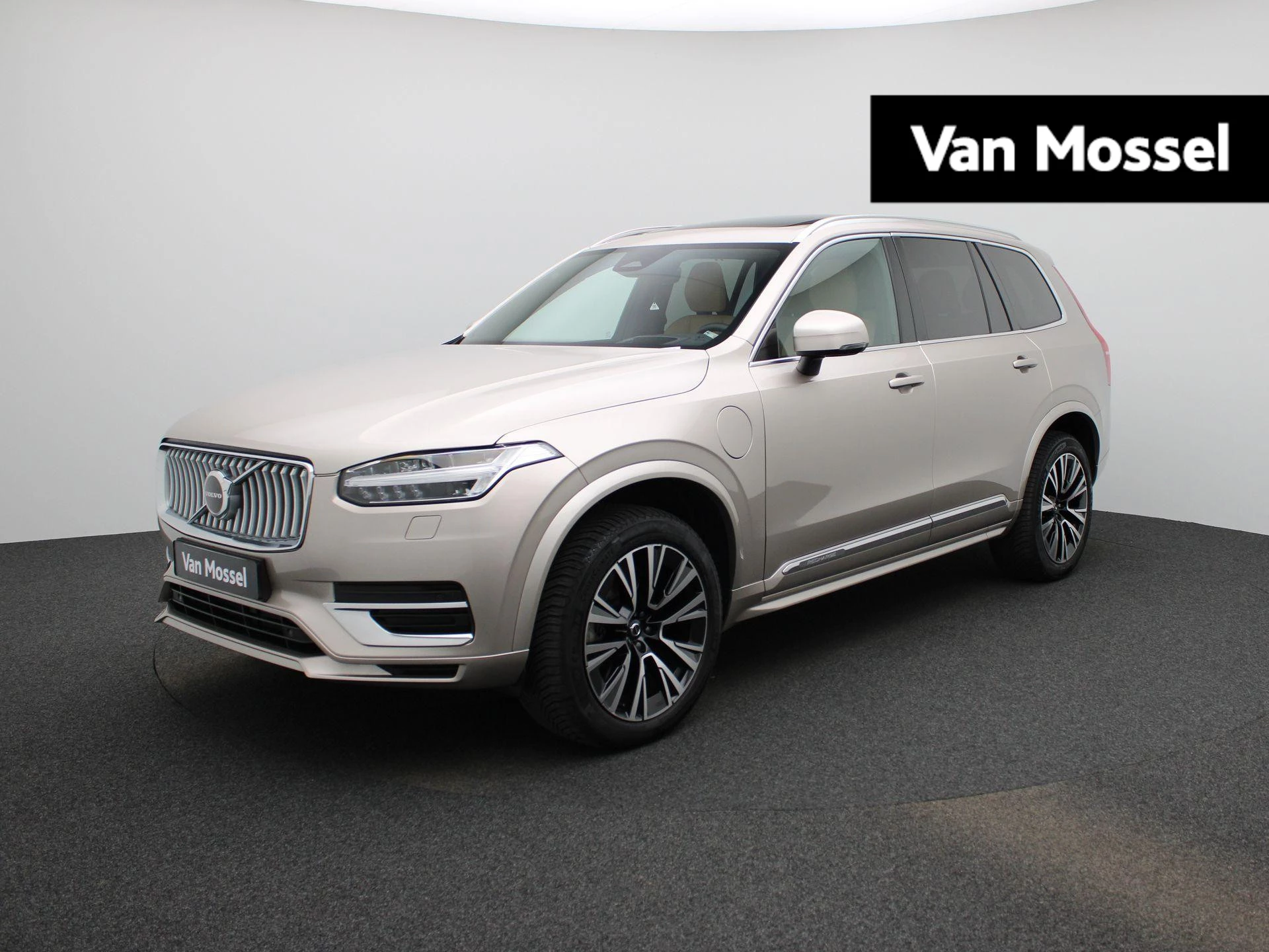 Volvo-XC90-image-0