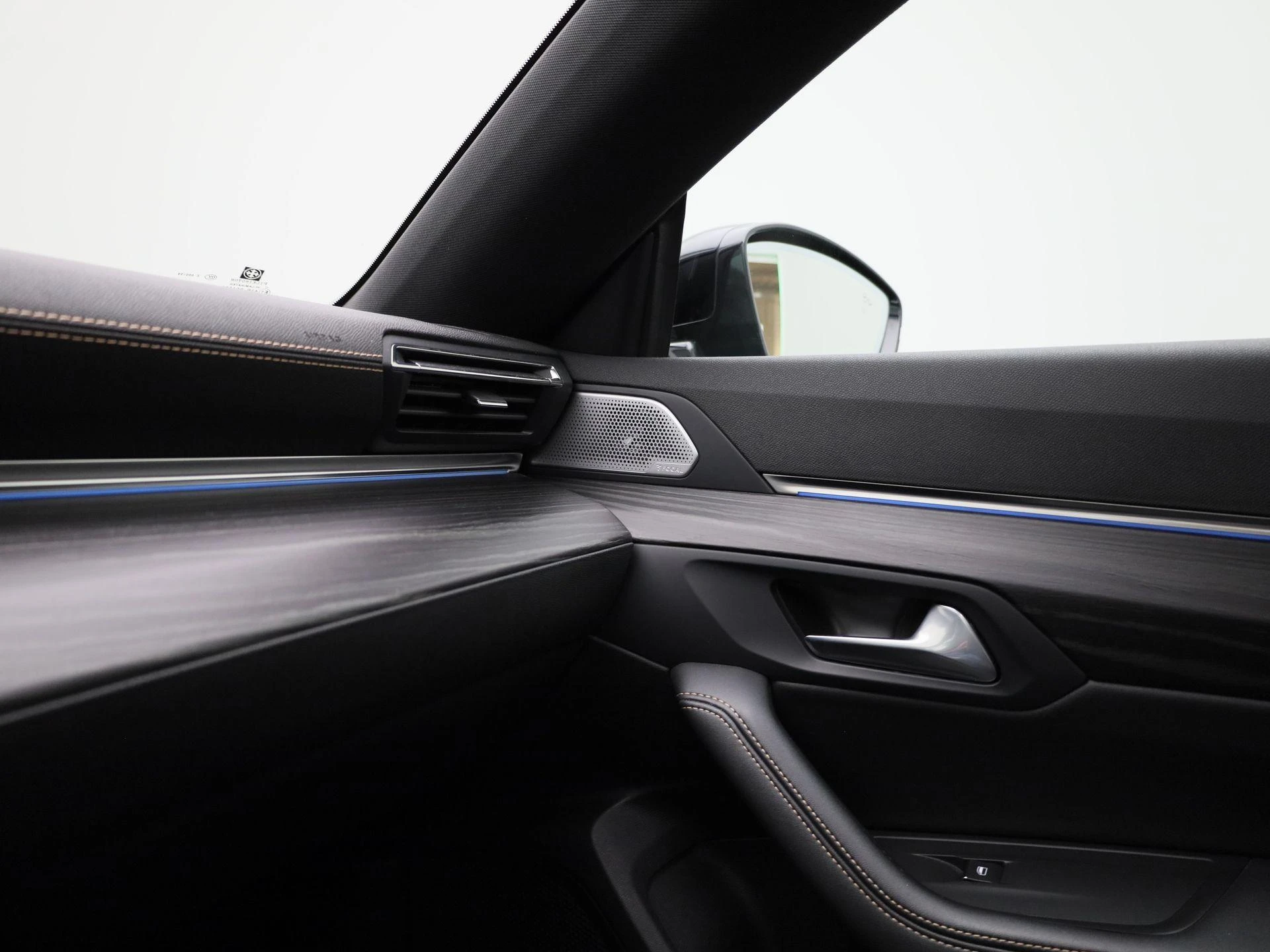 Peugeot-508-image-36