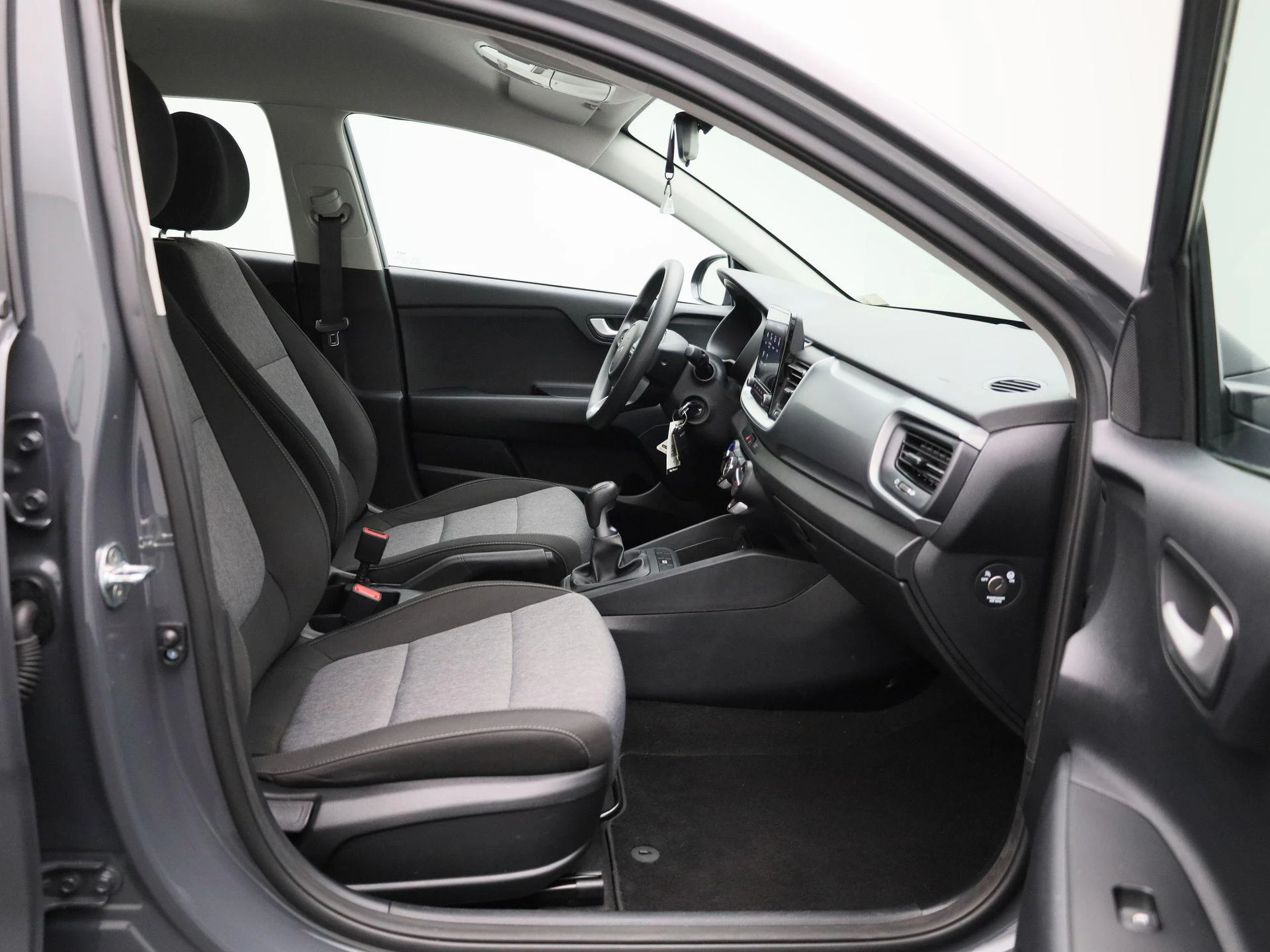 Kia-Stonic-image-31
