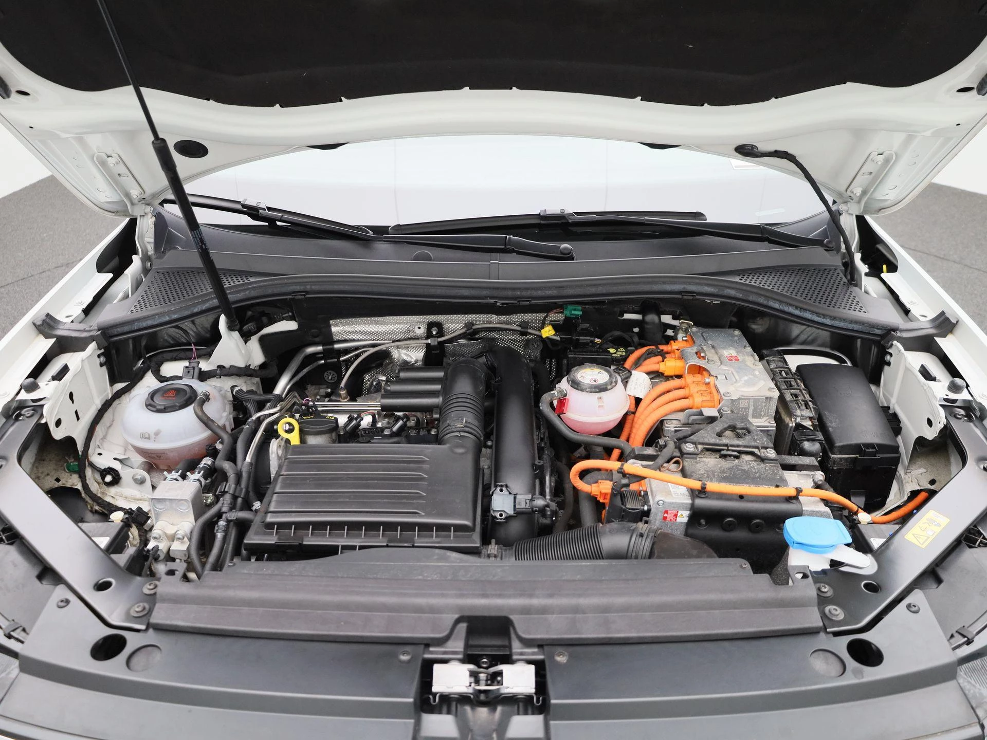 Volkswagen-Tiguan-image-46