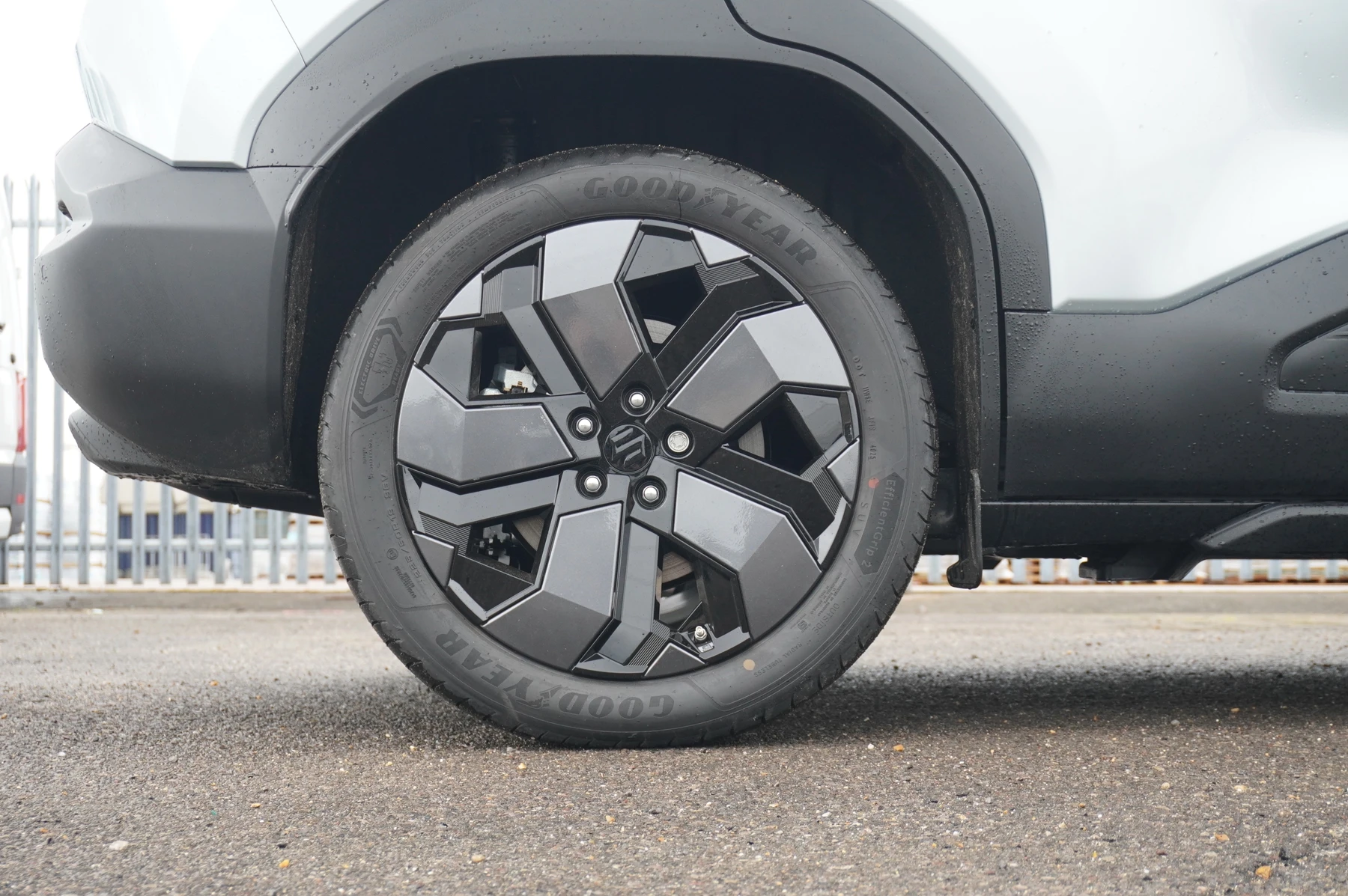 Suzuki-e Vitara-image-15