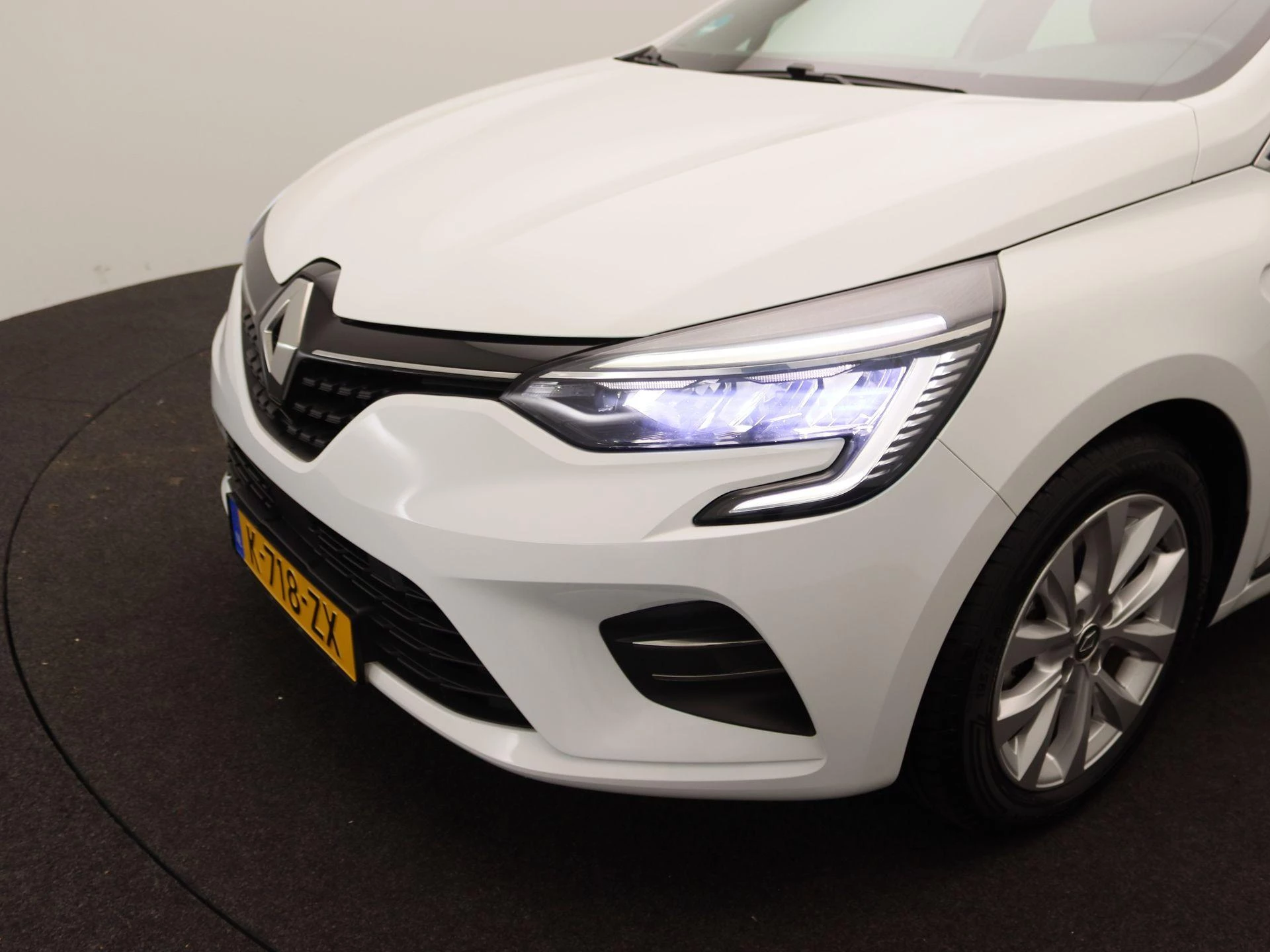 Renault Clio E-Tech Hybrid 140 Intens
