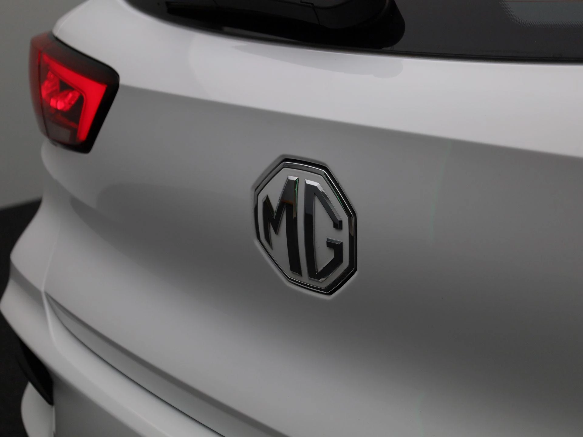 MG ZS EV Standard Range Luxury 50 kWh
