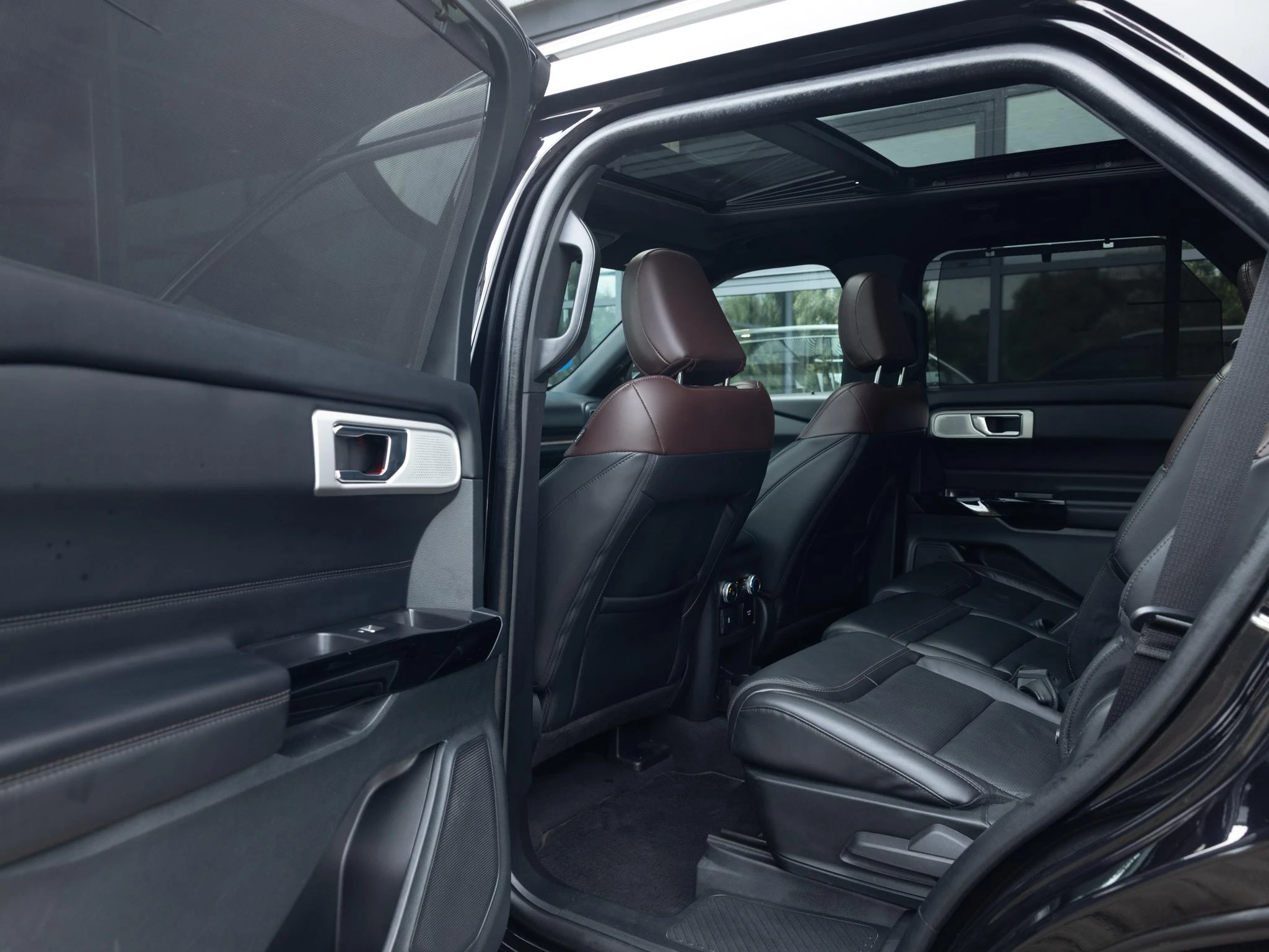 Ford-Explorer-image-46