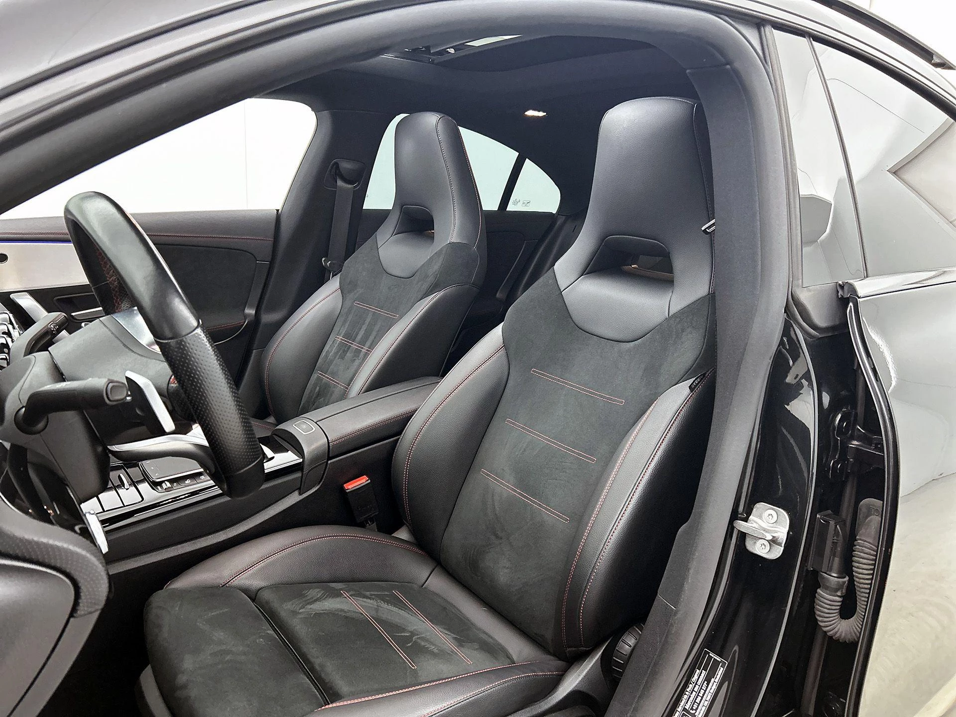 Mercedes-Benz CLA 250 e AMG Line