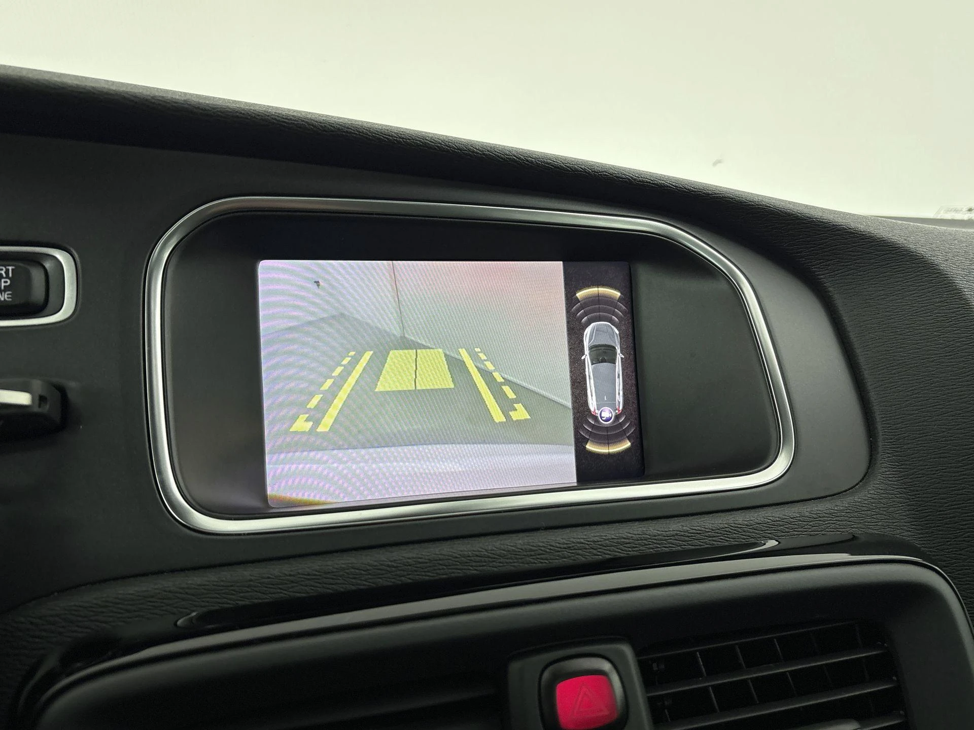 Volvo-V40-image-17
