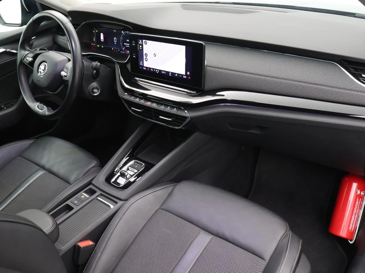 Škoda Octavia Combi PHEV Octavia iV Combi Clever+ 1,4TSI PHEV 204PK *AUTOMAAT*LEDER*CAMERA*VIRTUAL COCKPIT*NAVI*APP-CONNECT*CRUISE*...*