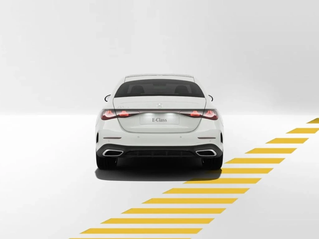 Mercedes-Benz-E-Klasse 220 d-image-5
