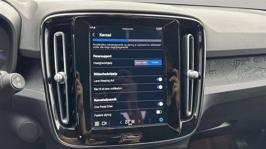 Volvo-XC40-image-16