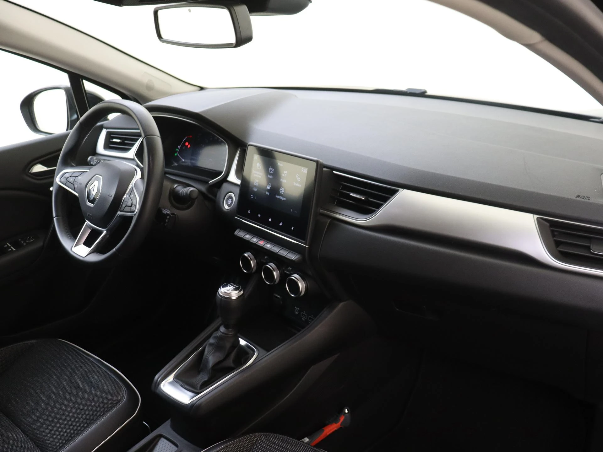 Renault-Captur-image-4
