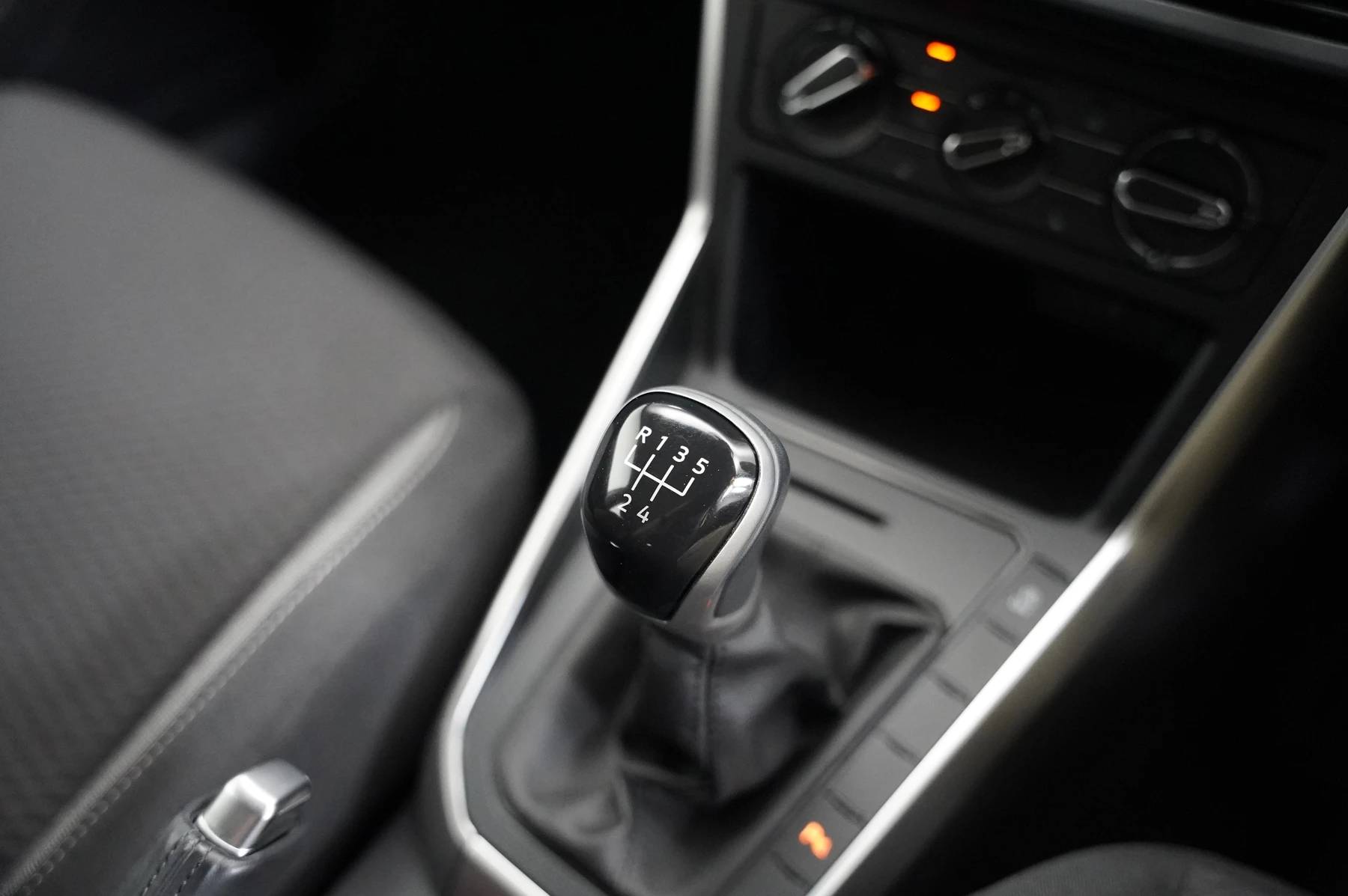 Volkswagen Polo 1.0 TSI Life 5dr