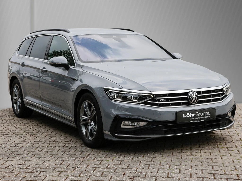 Volkswagen-Passat-image-2