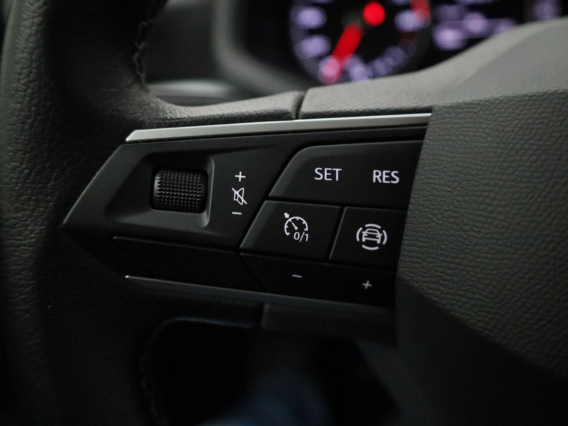 SEAT-Arona-image-17