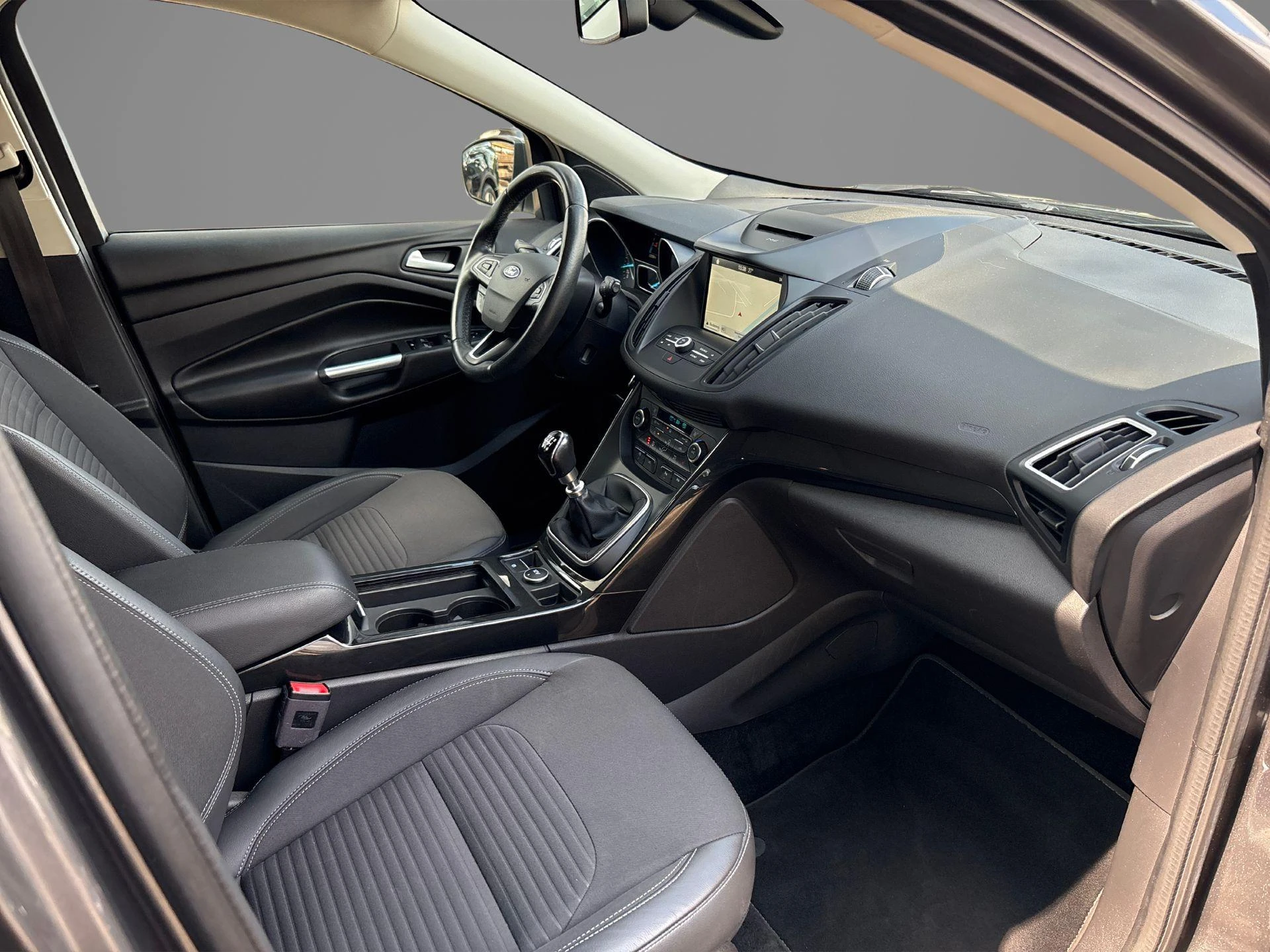 Ford-Kuga-image-14