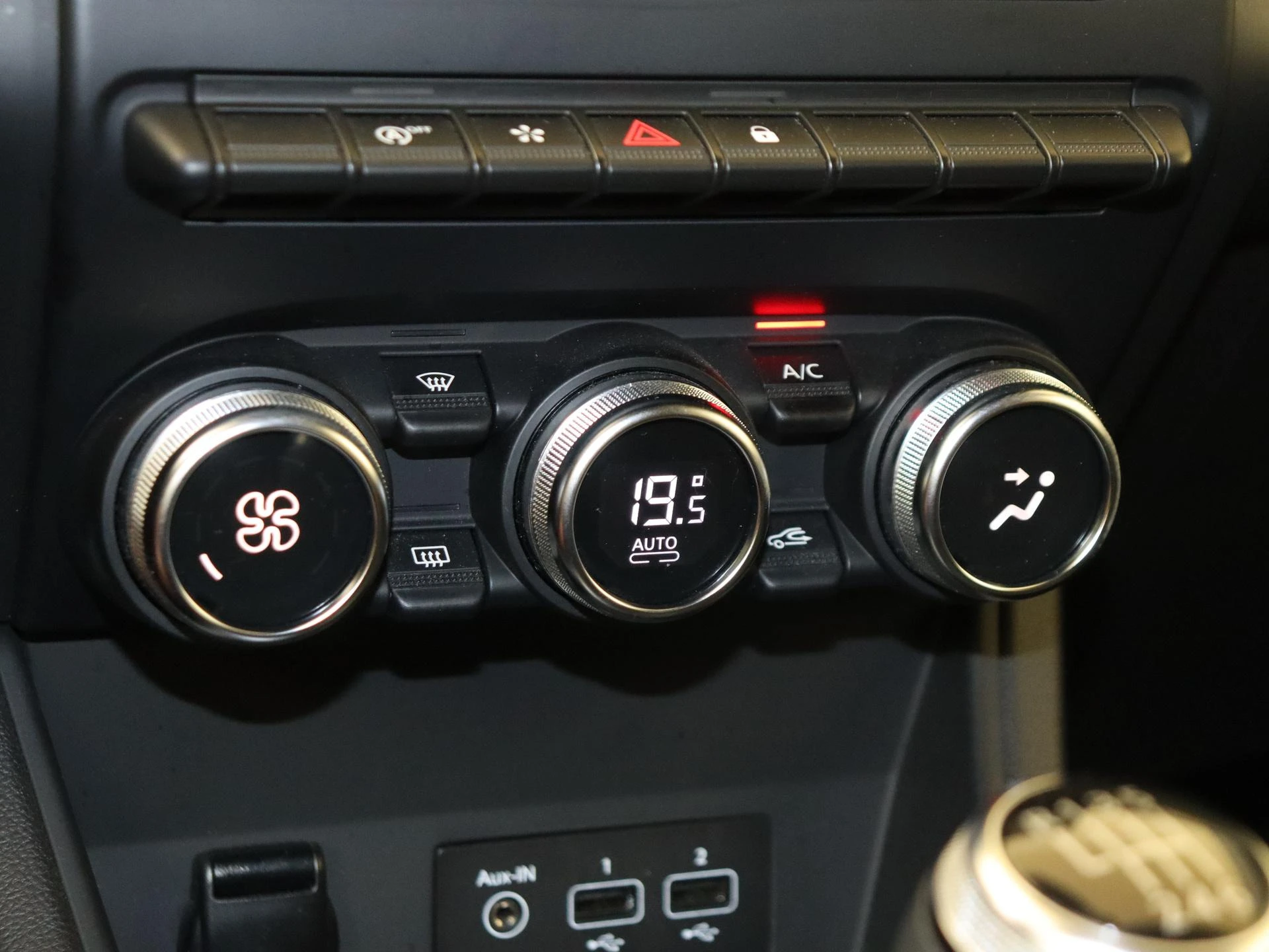 Renault-Captur-image-19