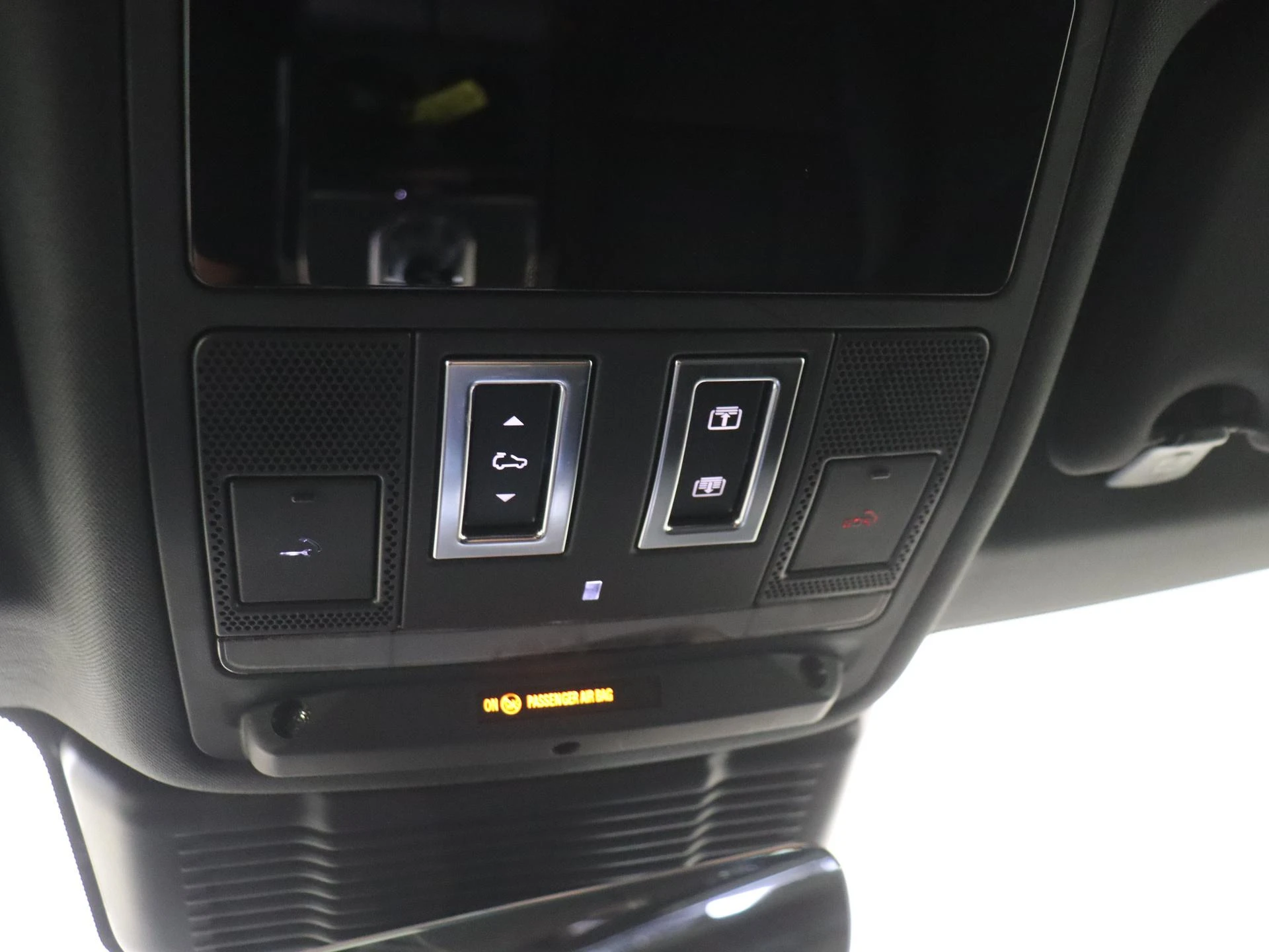 Land Rover-Range Rover Evoque-image-21