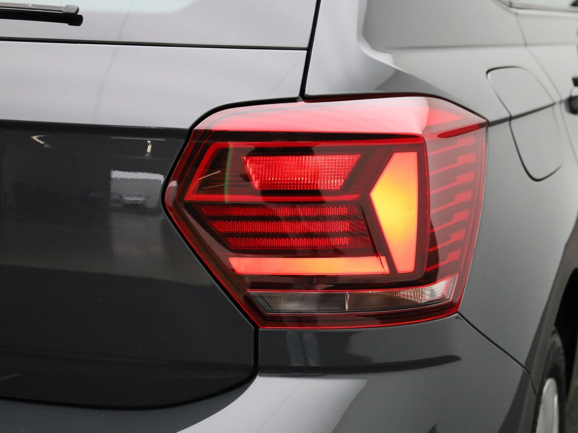 Volkswagen-Polo-image-27