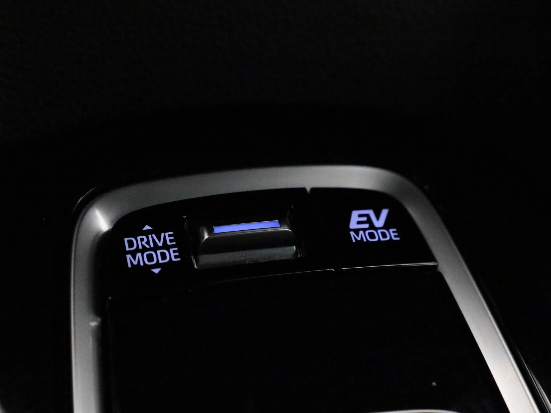 Toyota-Corolla Touring Sports-image-20