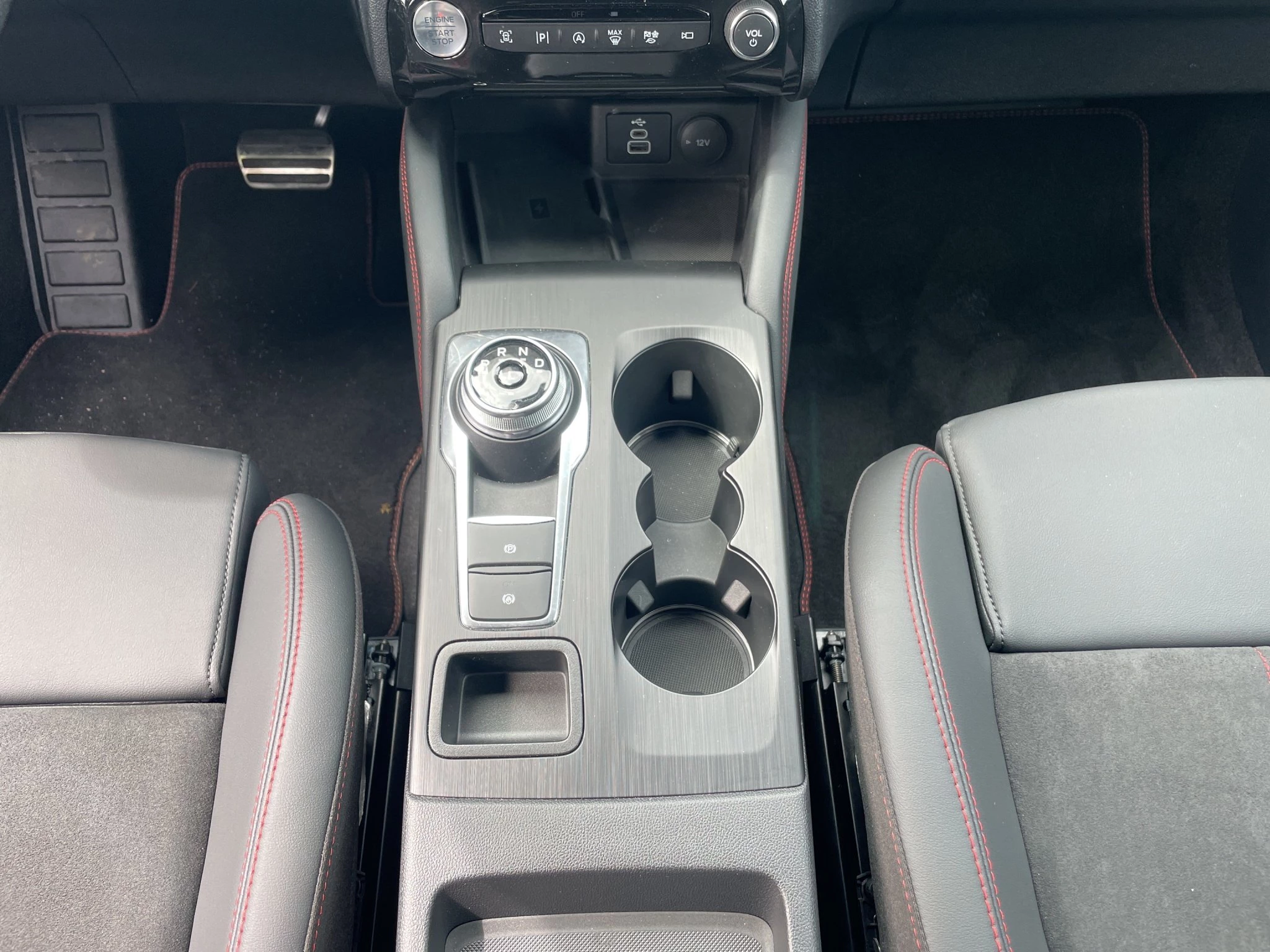 Ford-Kuga-image-13