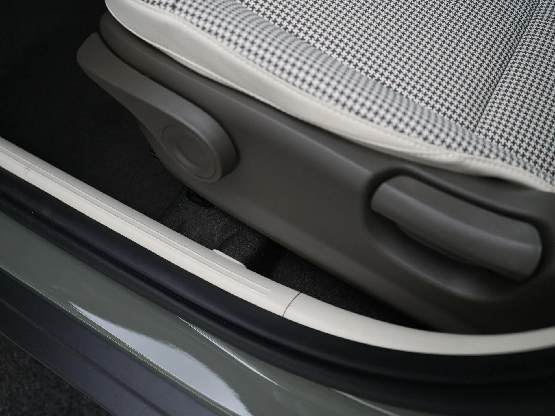 Hyundai-Inster-image-33