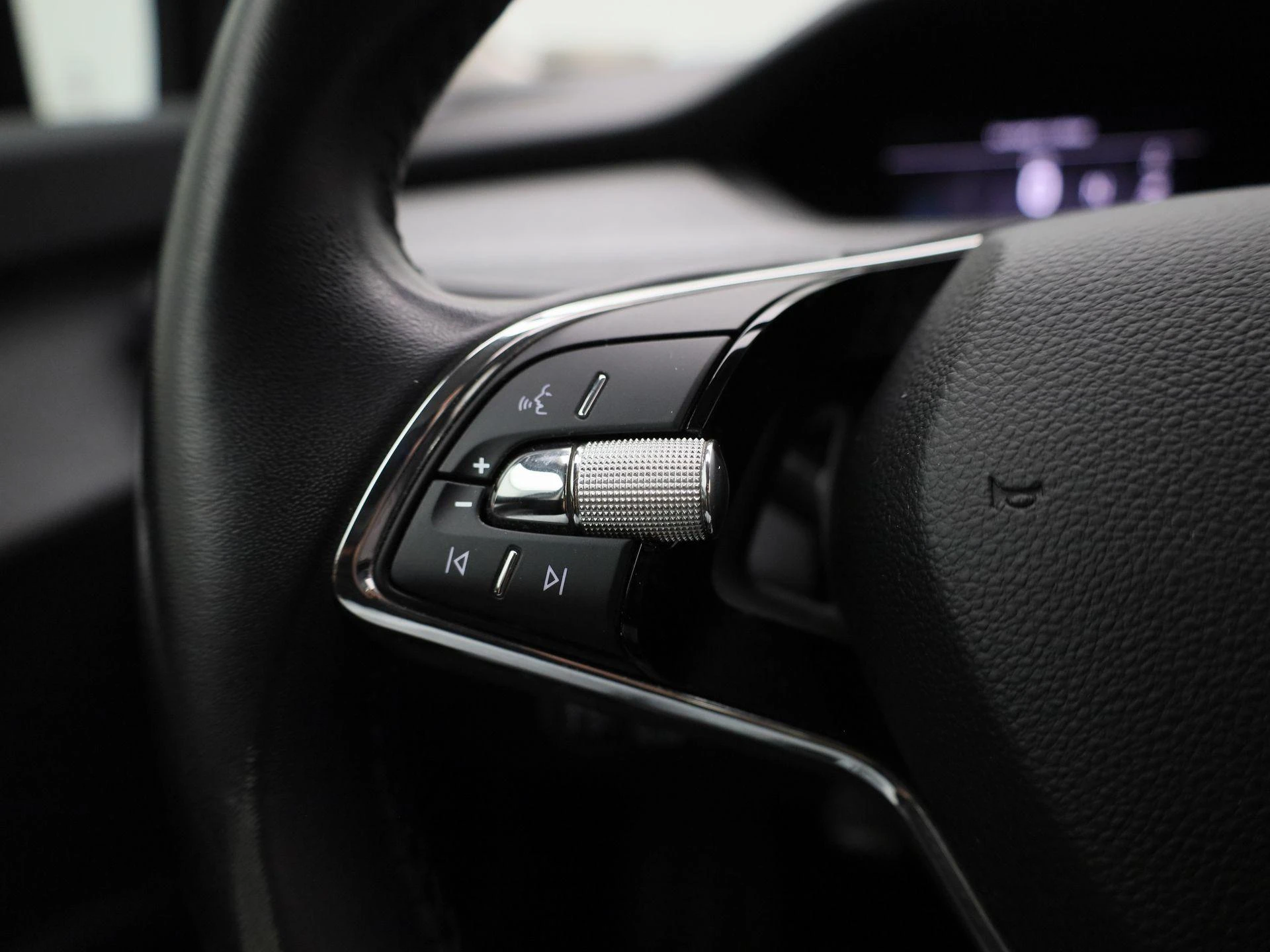 Škoda-Enyaq iV-image-19