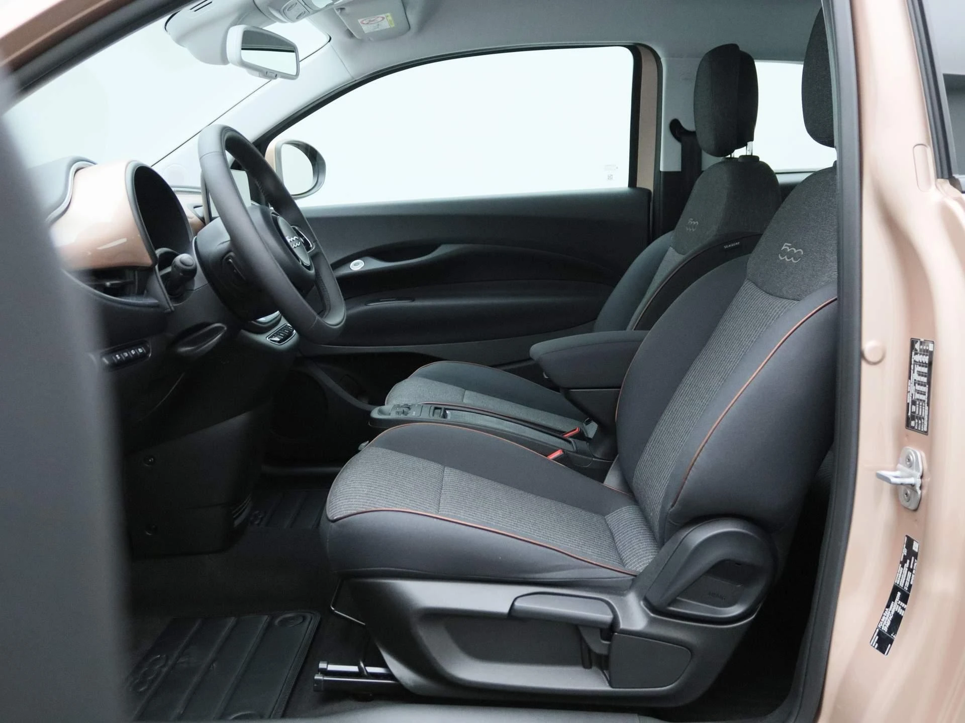 Fiat-500e-image-24