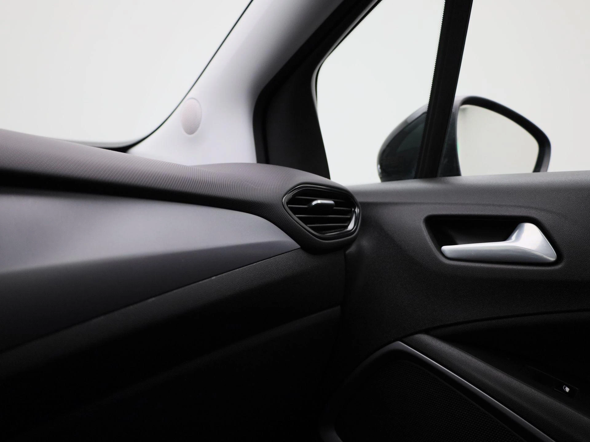Opel-Crossland-image-28