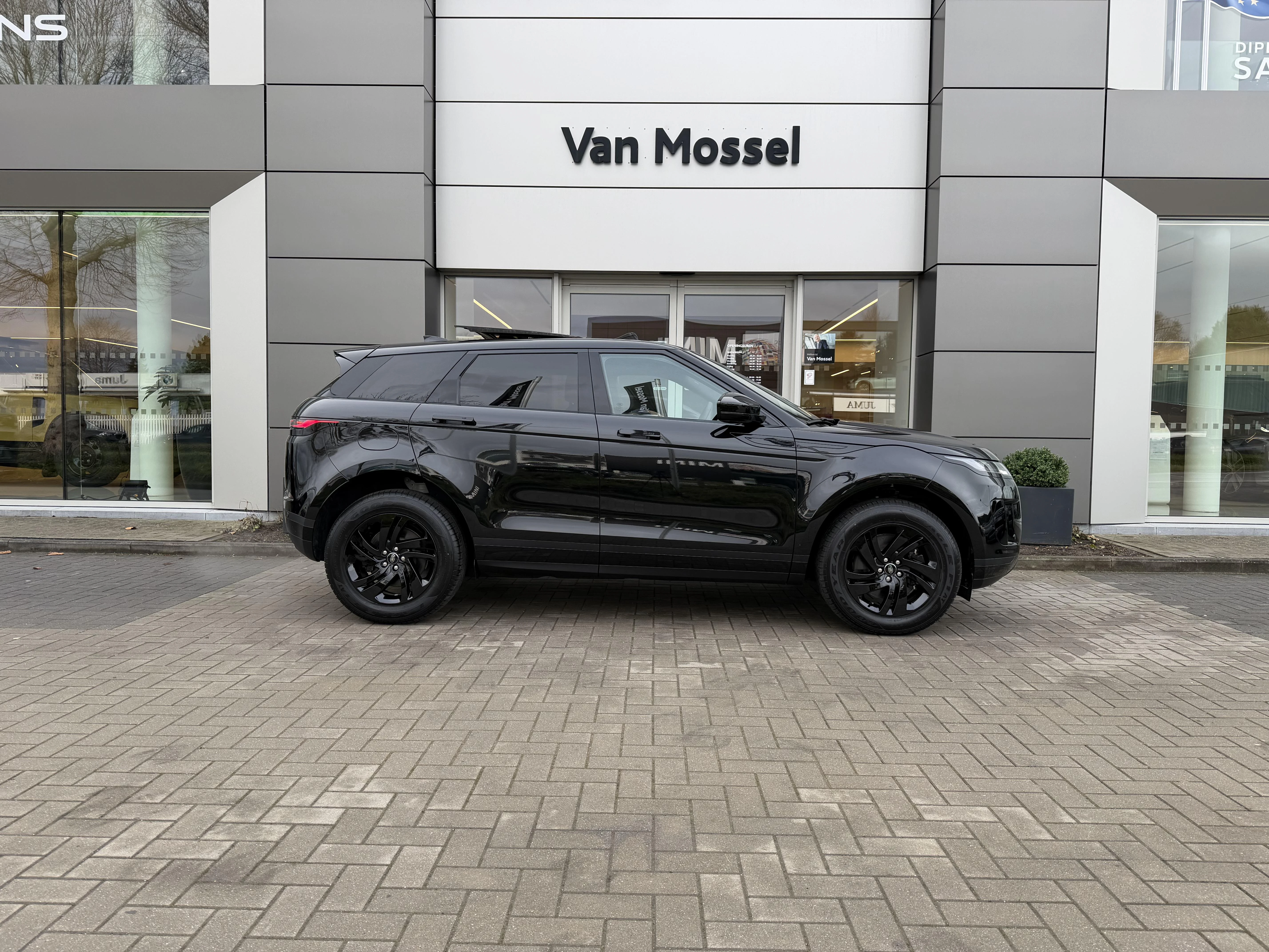 Land Rover-Range Rover Evoque-image-2