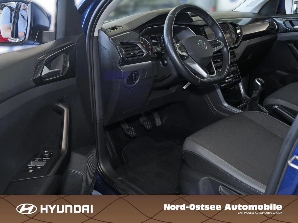 Volkswagen-T-Cross-image-6