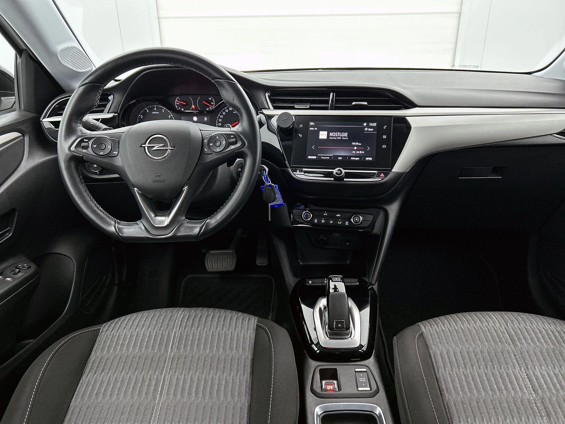 Opel-Corsa-image-20