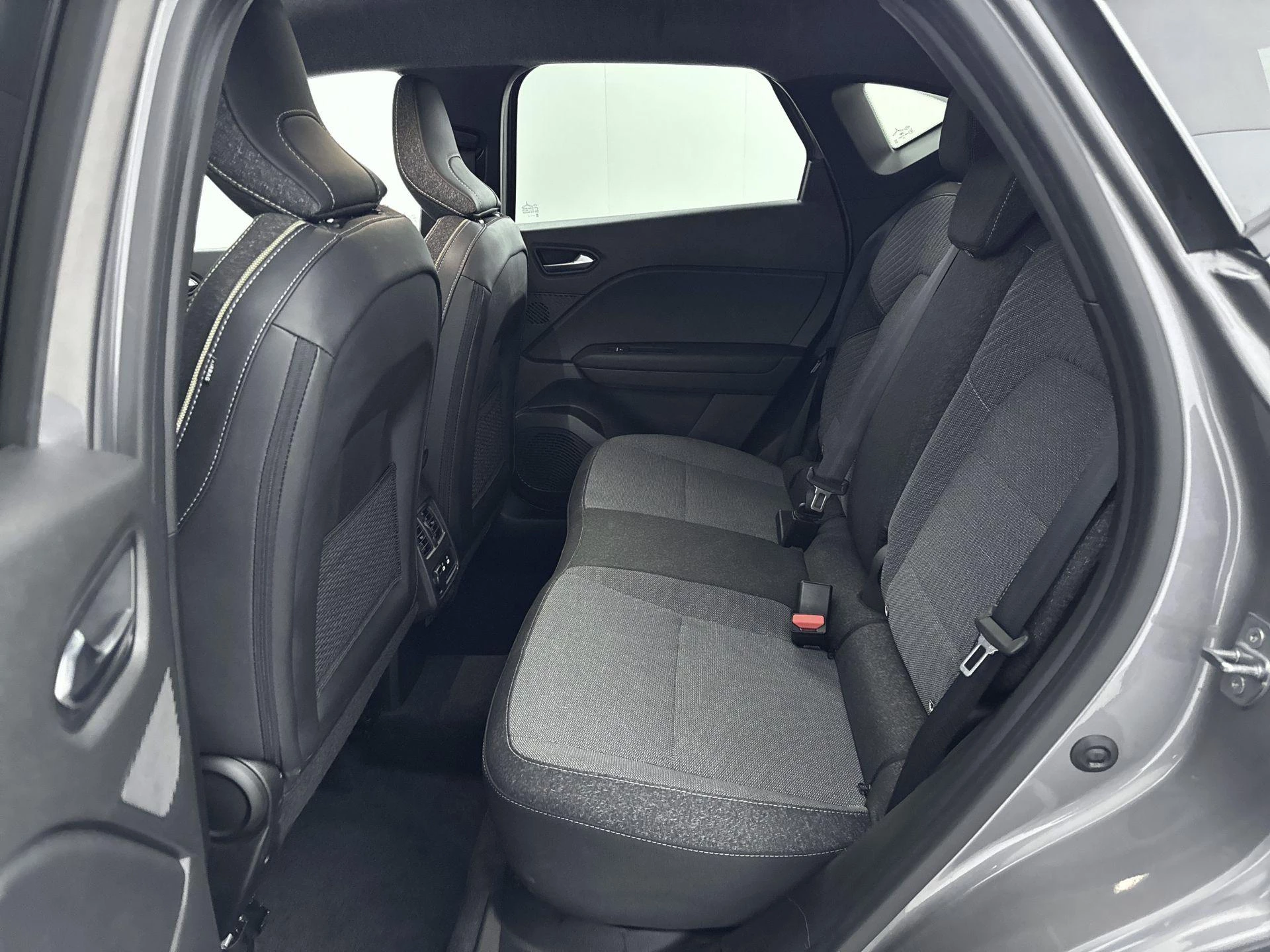 Renault-Captur-image-21