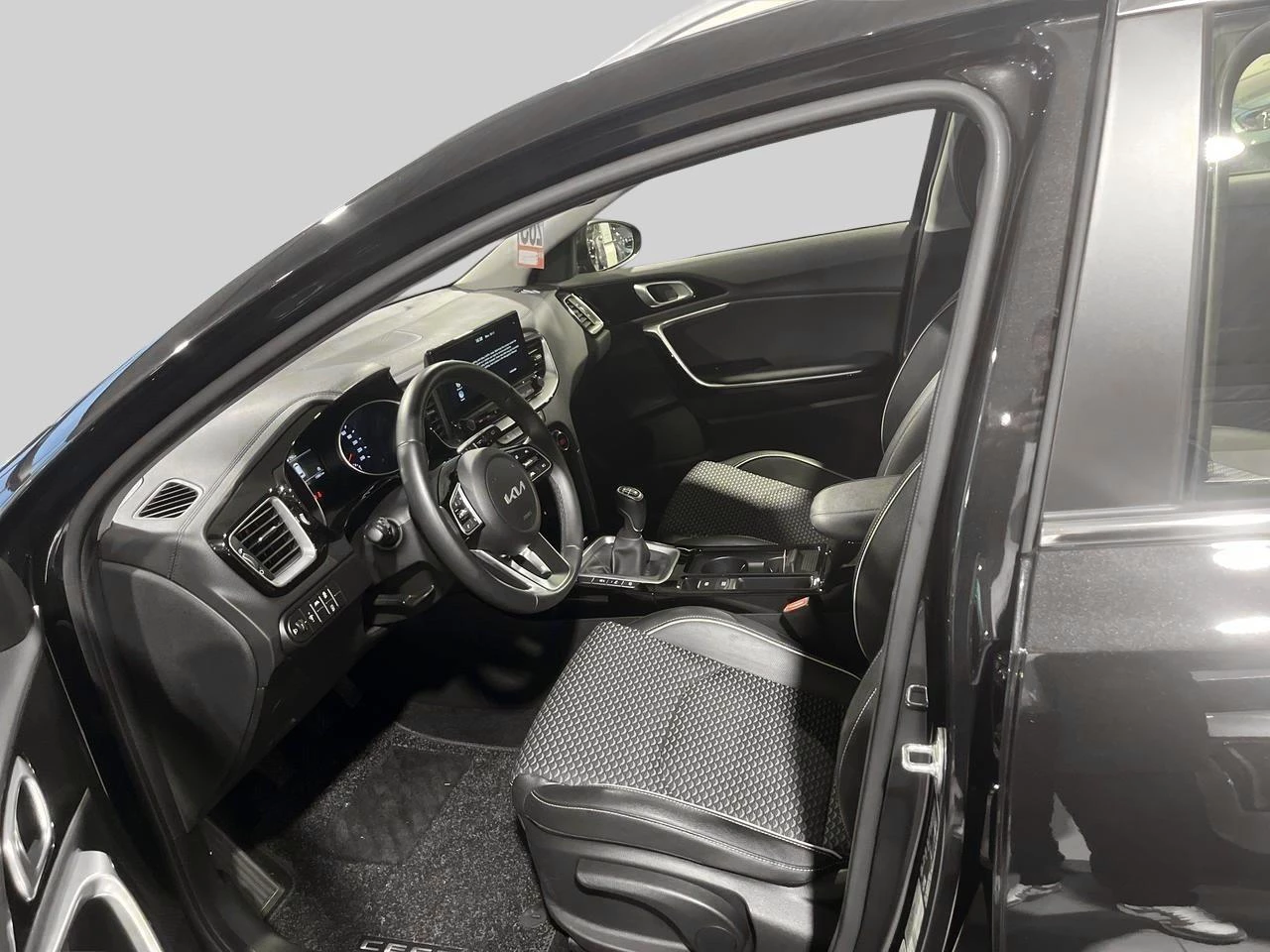 Kia-Ceed Sportswagon-image-7