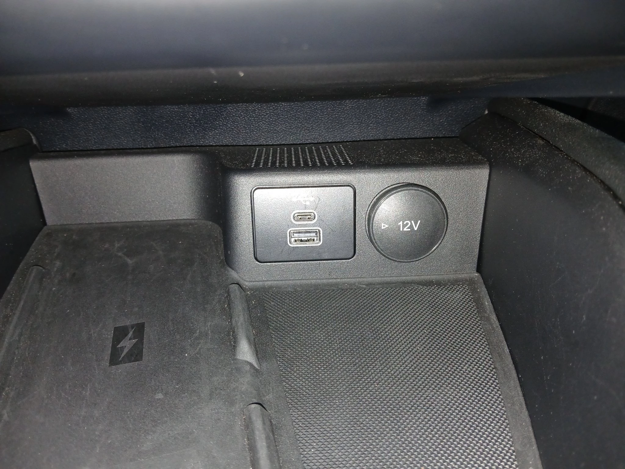 Ford Kuga ST-Line X*PANO*AHK*KAM*ACC*NAVI*SOUND-SYS.