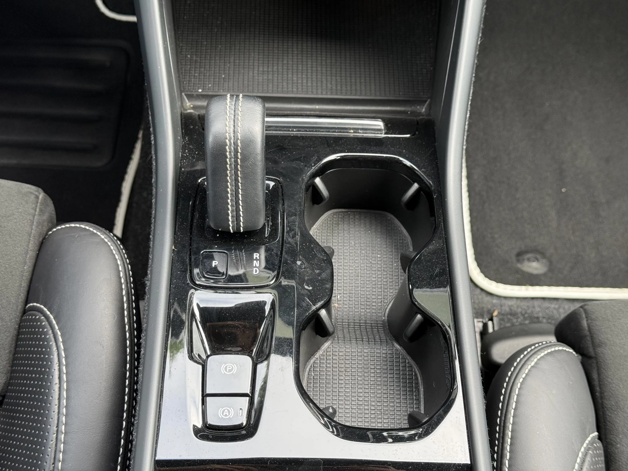 Volvo XC40 T5 Recharge R-Design