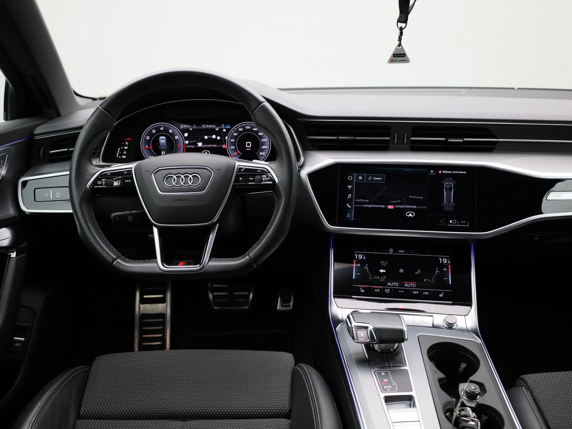 Audi-A6-image-6