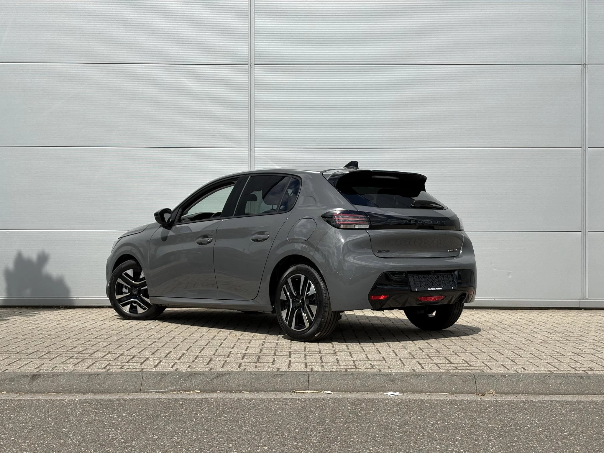 Peugeot-208-image-3