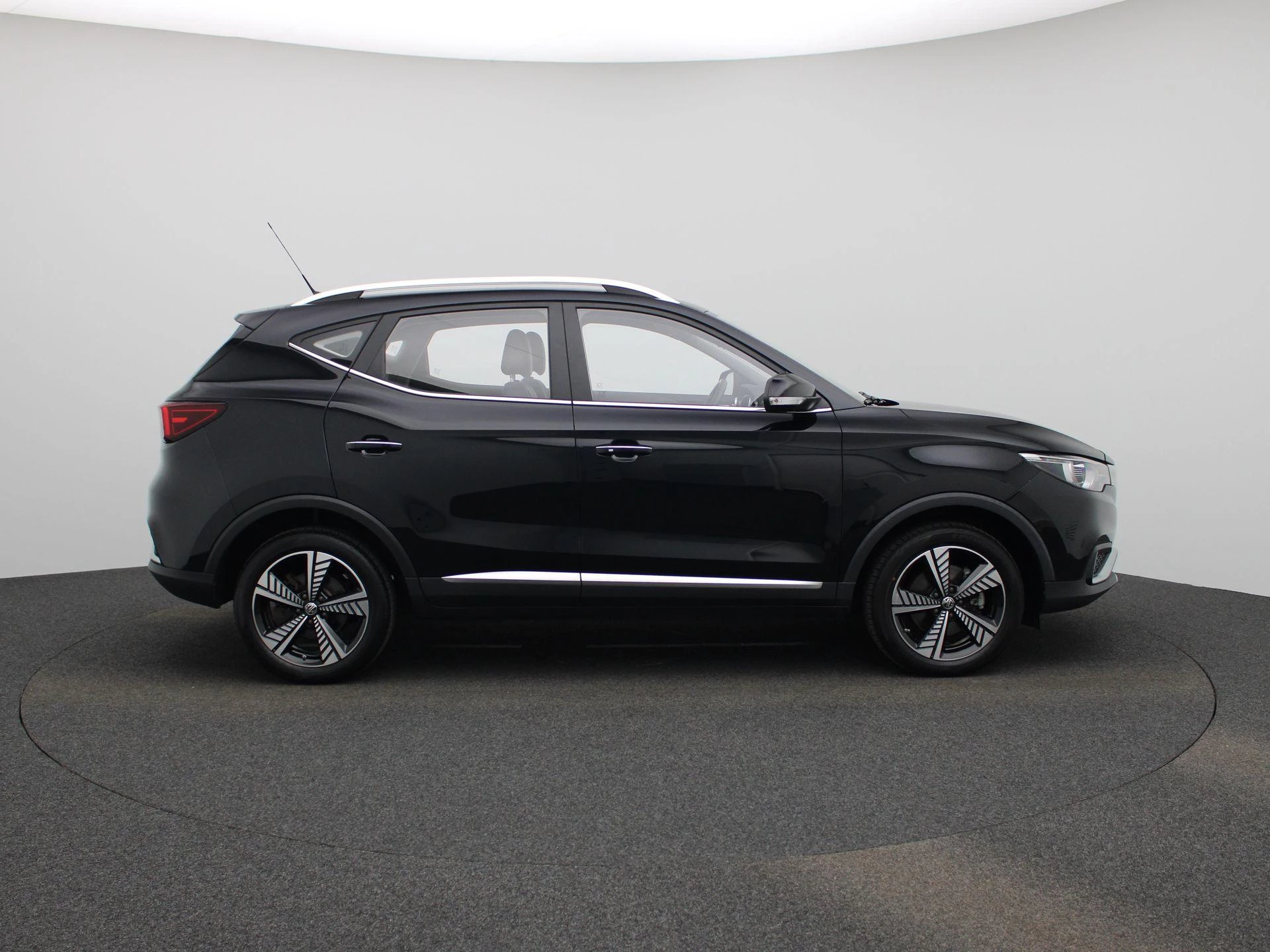 MG-ZS EV-image-5