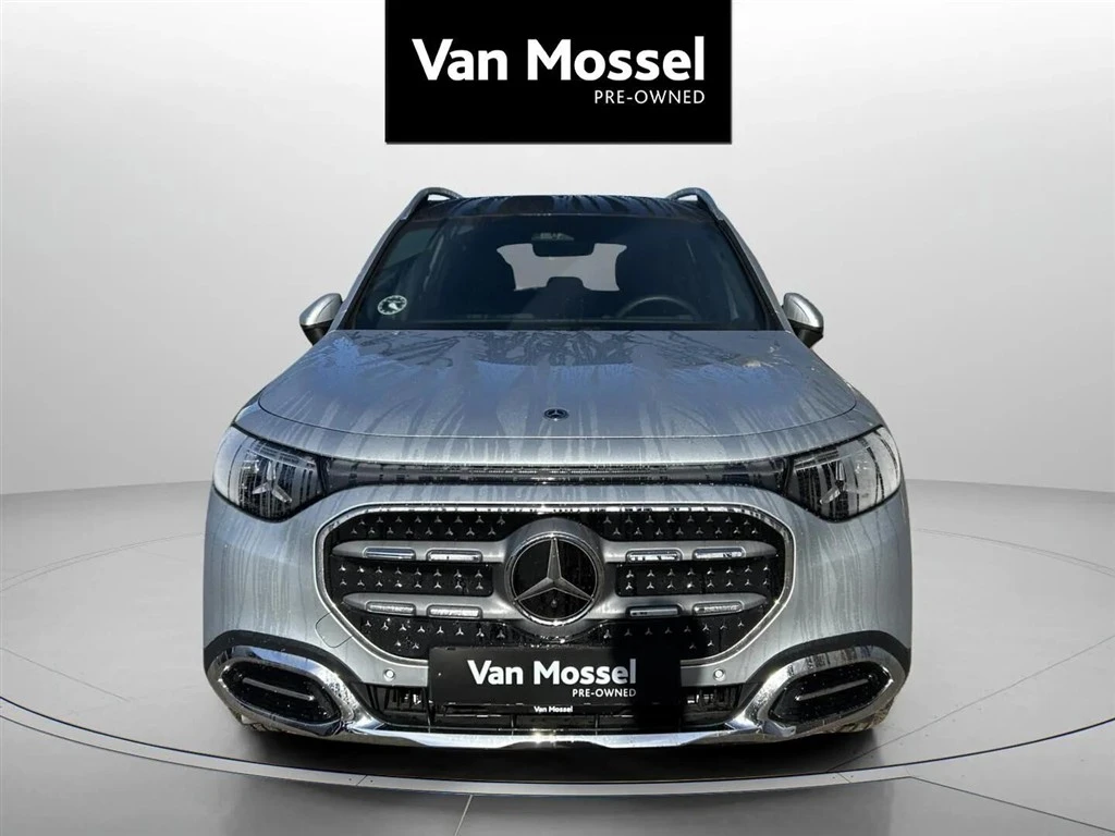 Mercedes-Benz-GLB-image-1